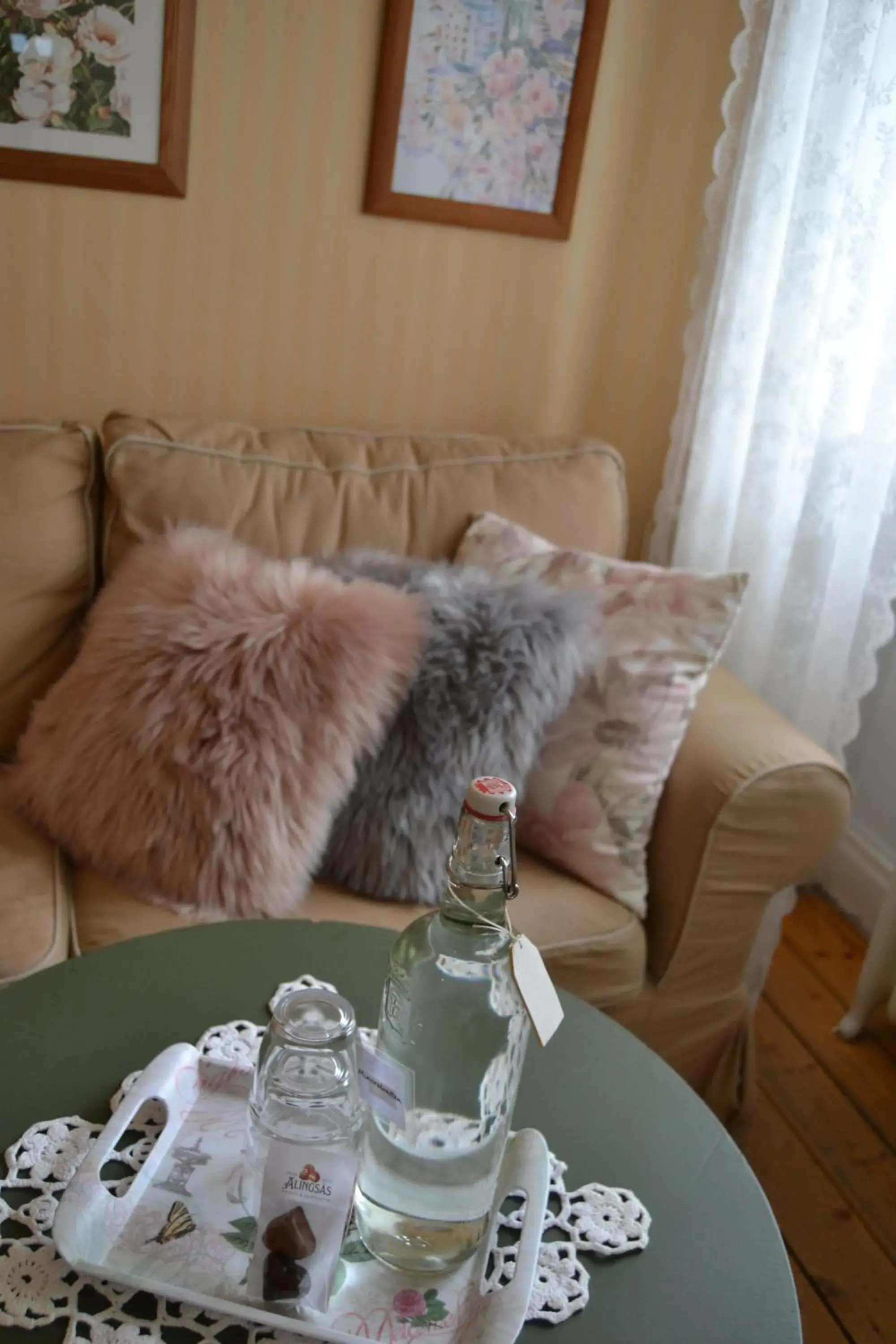Double Room in Lilla Hotellet Bed & Breakfast i Alingsås Double Room in Lilla Hotellet Bed & Breakfast i Alingsås