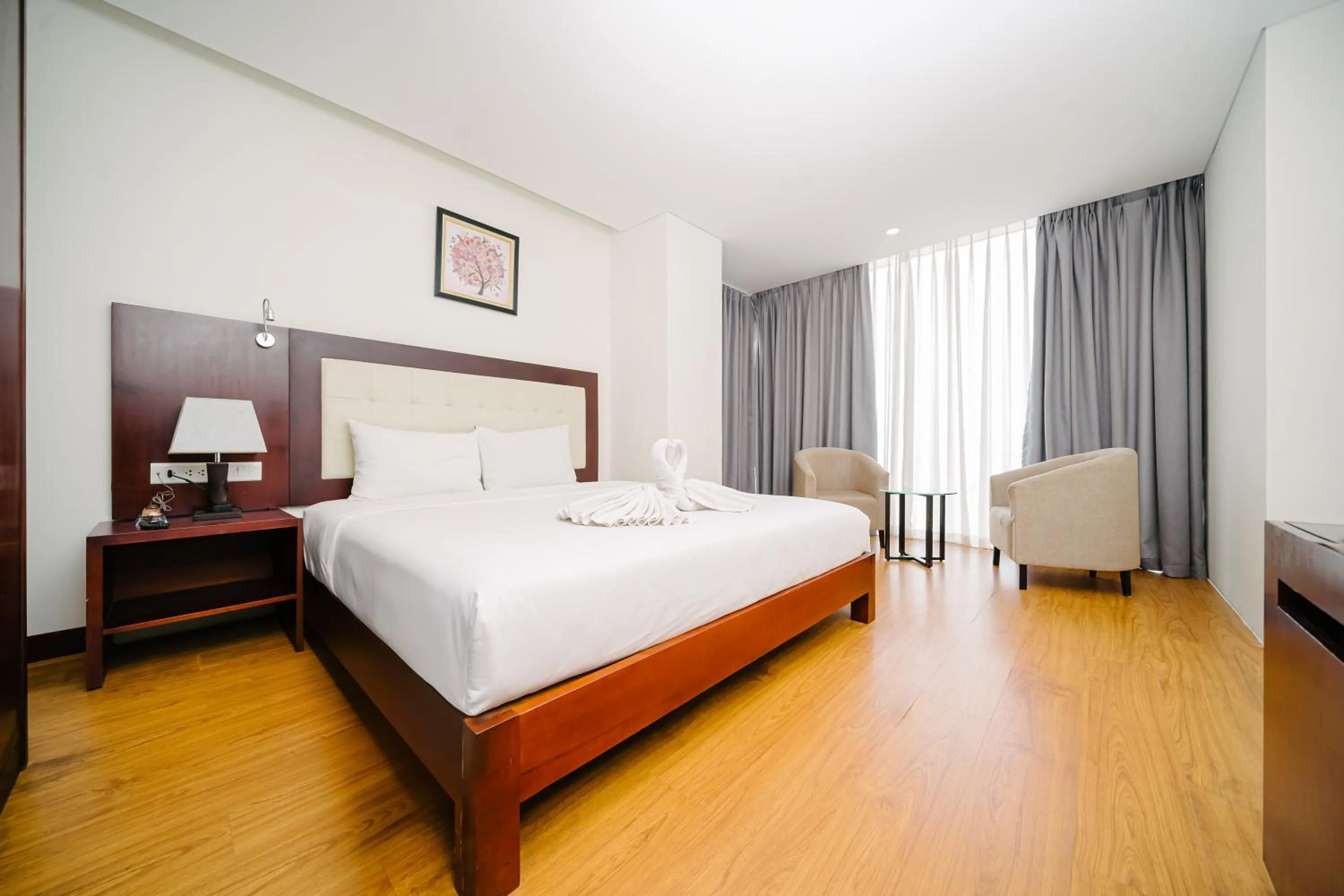 Photo of the whole room, Bed in Gemma Hotel & Apartment Near Dragon Bridge