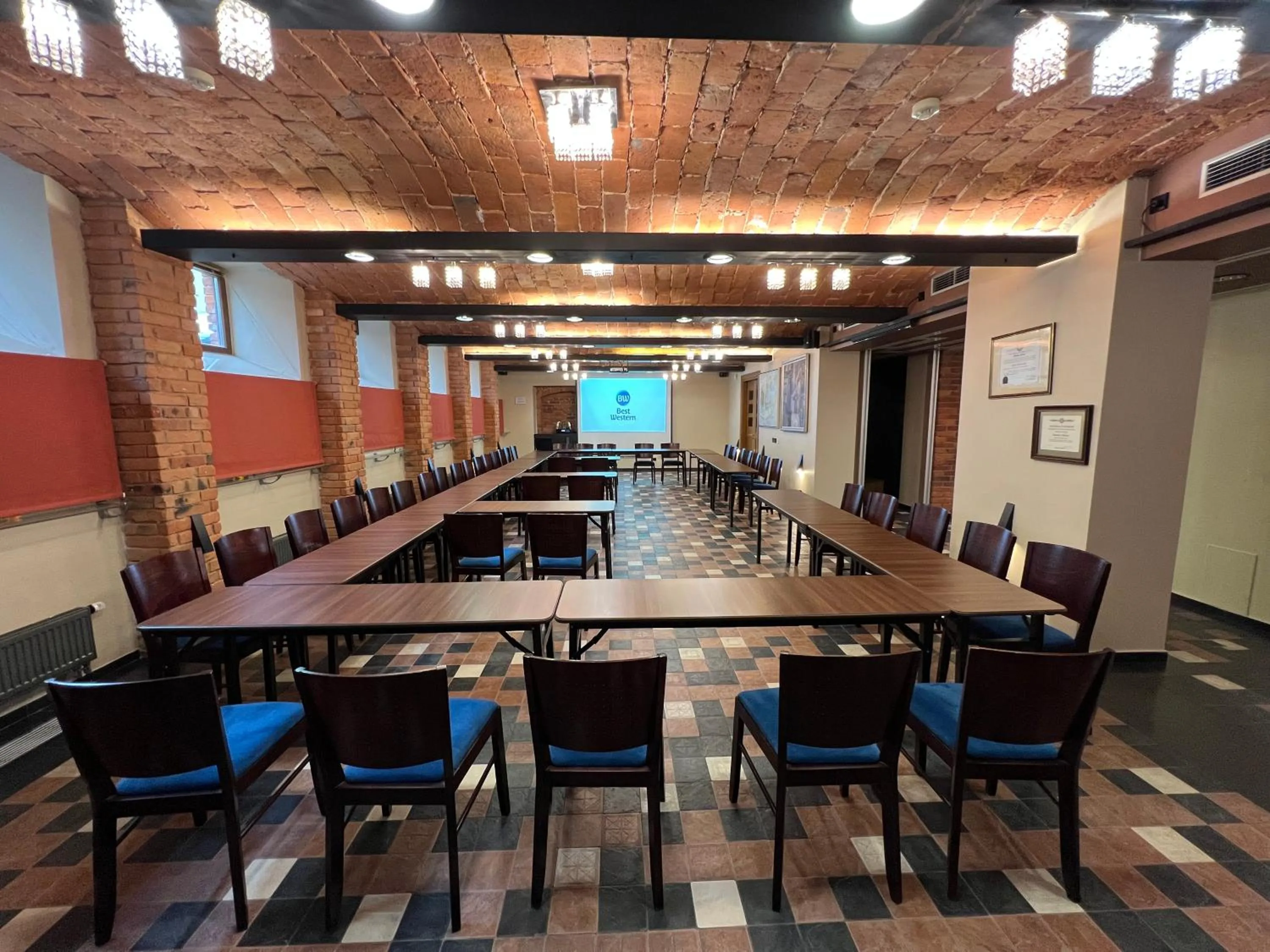 Meeting/conference room in BEST WESTERN Santakos Hotel