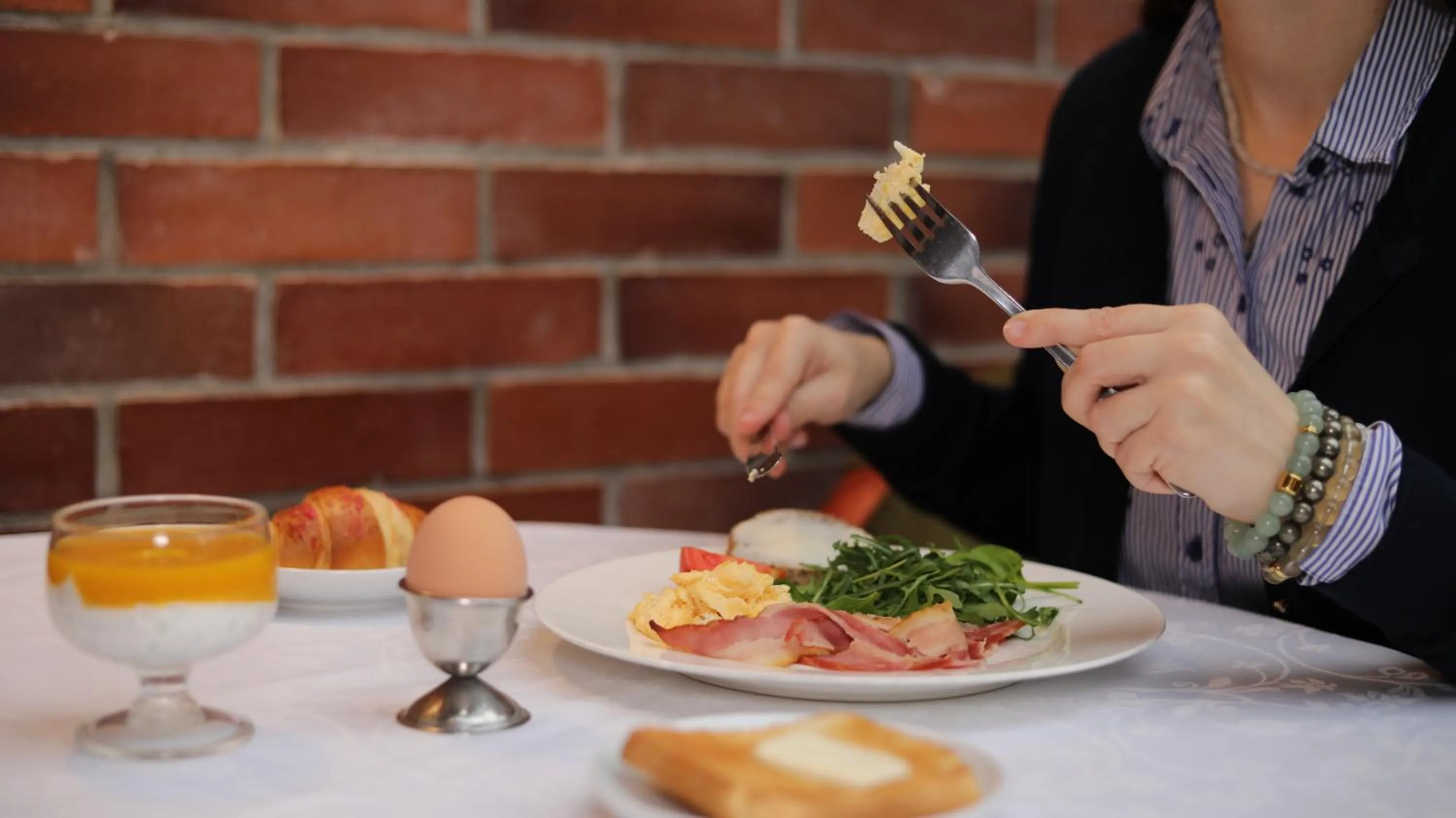 Breakfast in BEST WESTERN Santakos Hotel