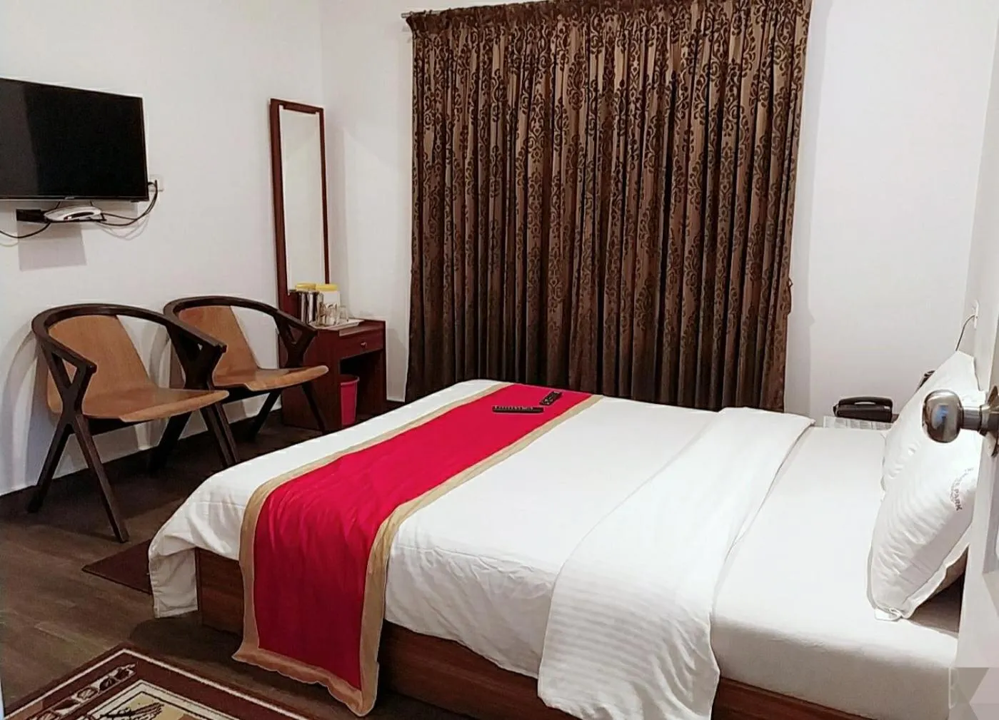 Bed in Rosepark Residency