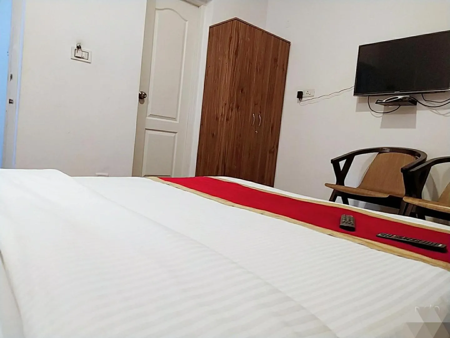 Bed in Rosepark Residency