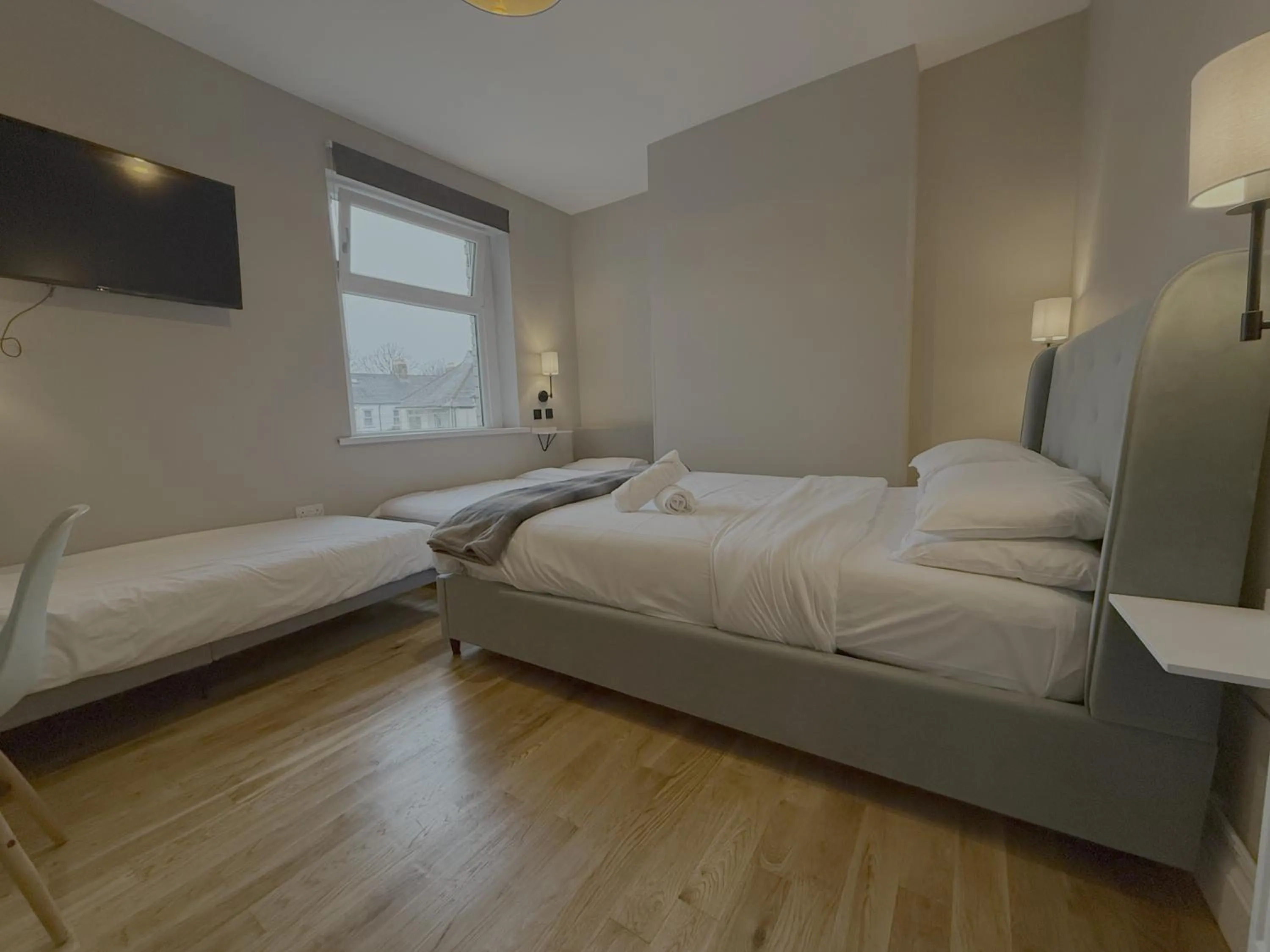 Bedroom, Bed in The Riverhouse