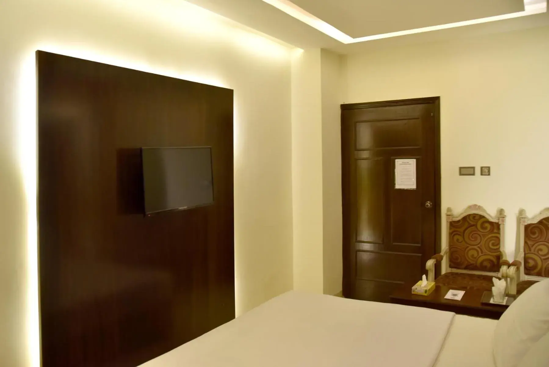 Superior Double Room in Hotel Mayfair Superior Double Room in Hotel Mayfair