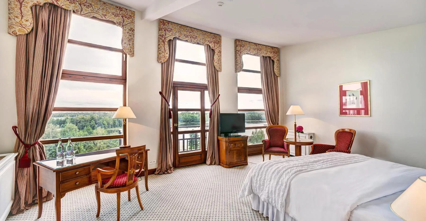 Bedroom, Bed in Vilnius Grand Resort