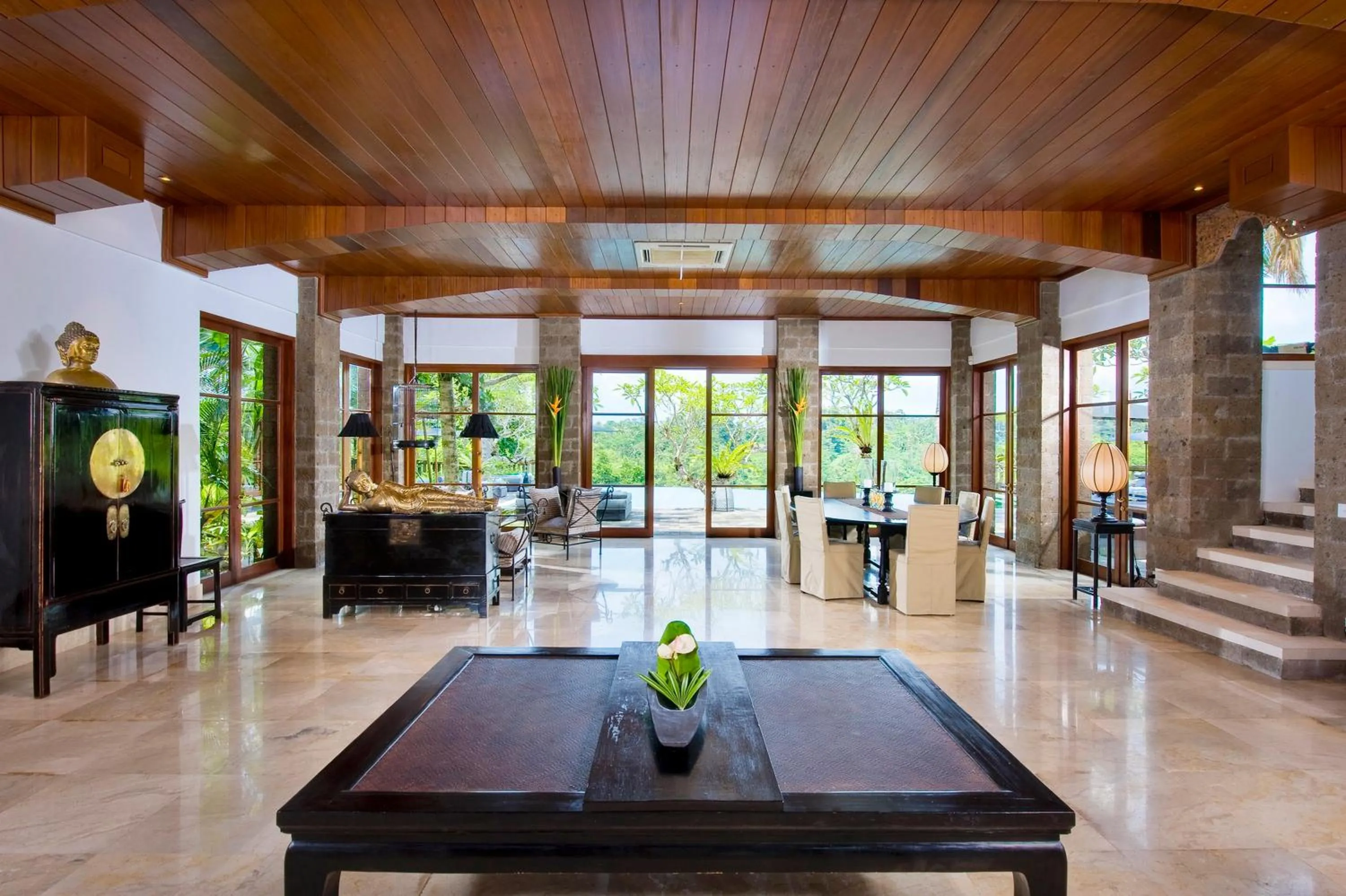 Bukit Naga Villa