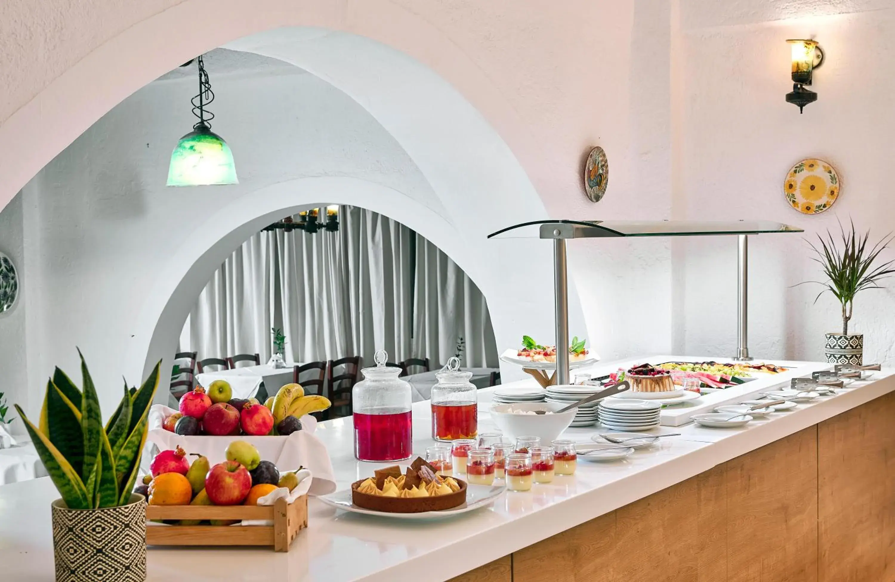 Restaurant/places to eat in Coriva Beach Hotel & Bungalows Restaurant/places to eat in Coriva Beach Hotel & Bungalows