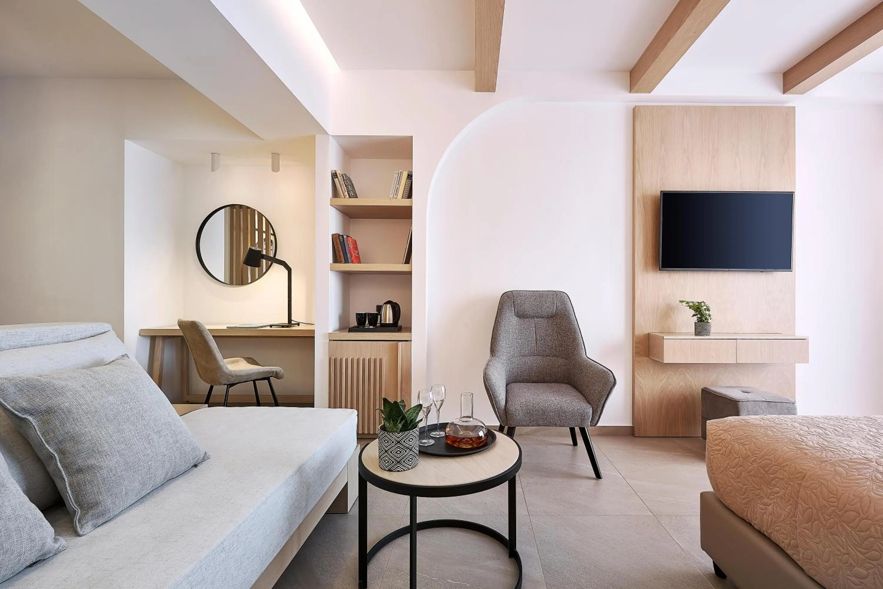 Photo of the whole room in Coriva Beach Hotel & Bungalows