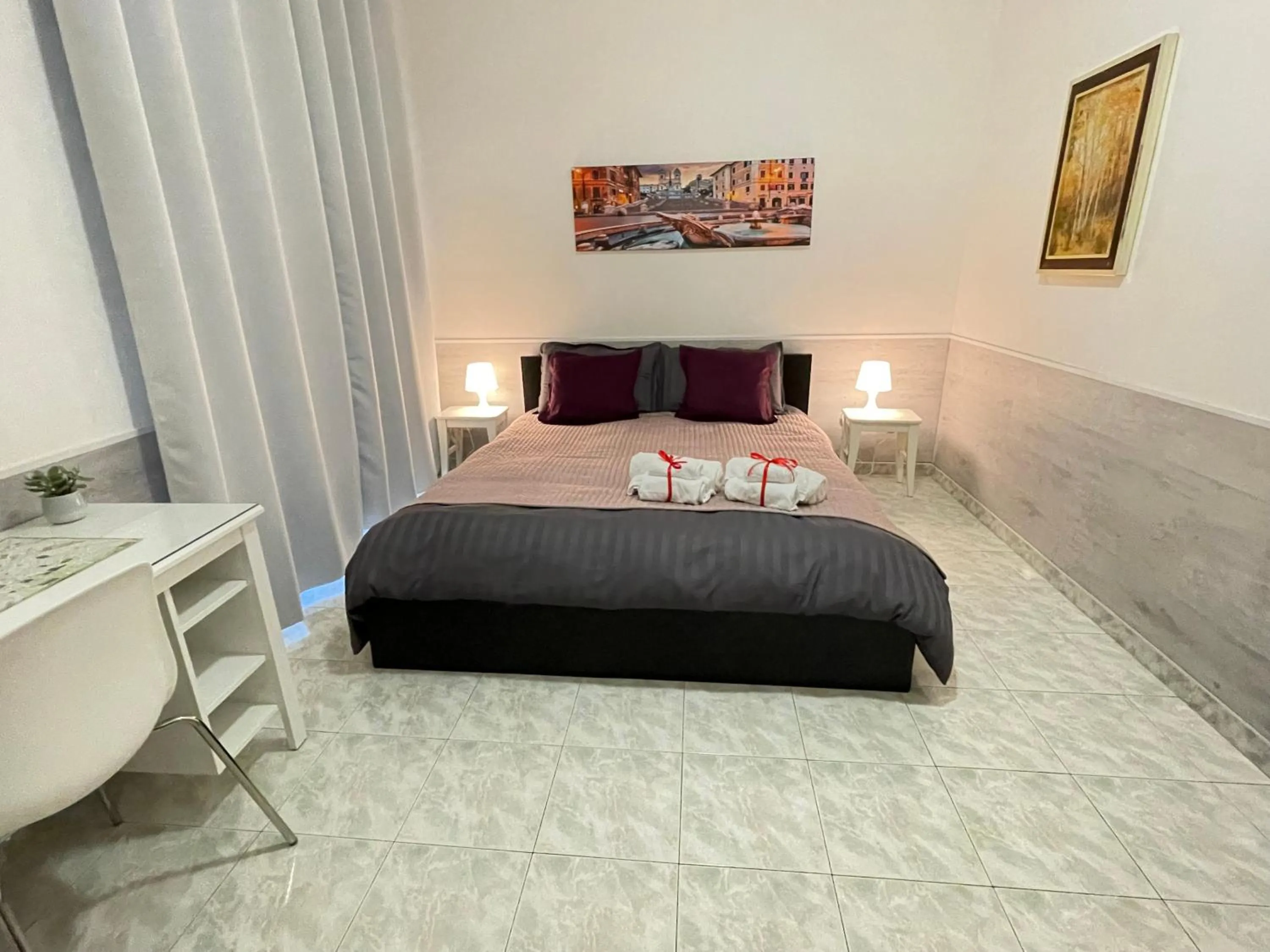 Bedroom, Bed in Roman Holidays Rooms Otranto