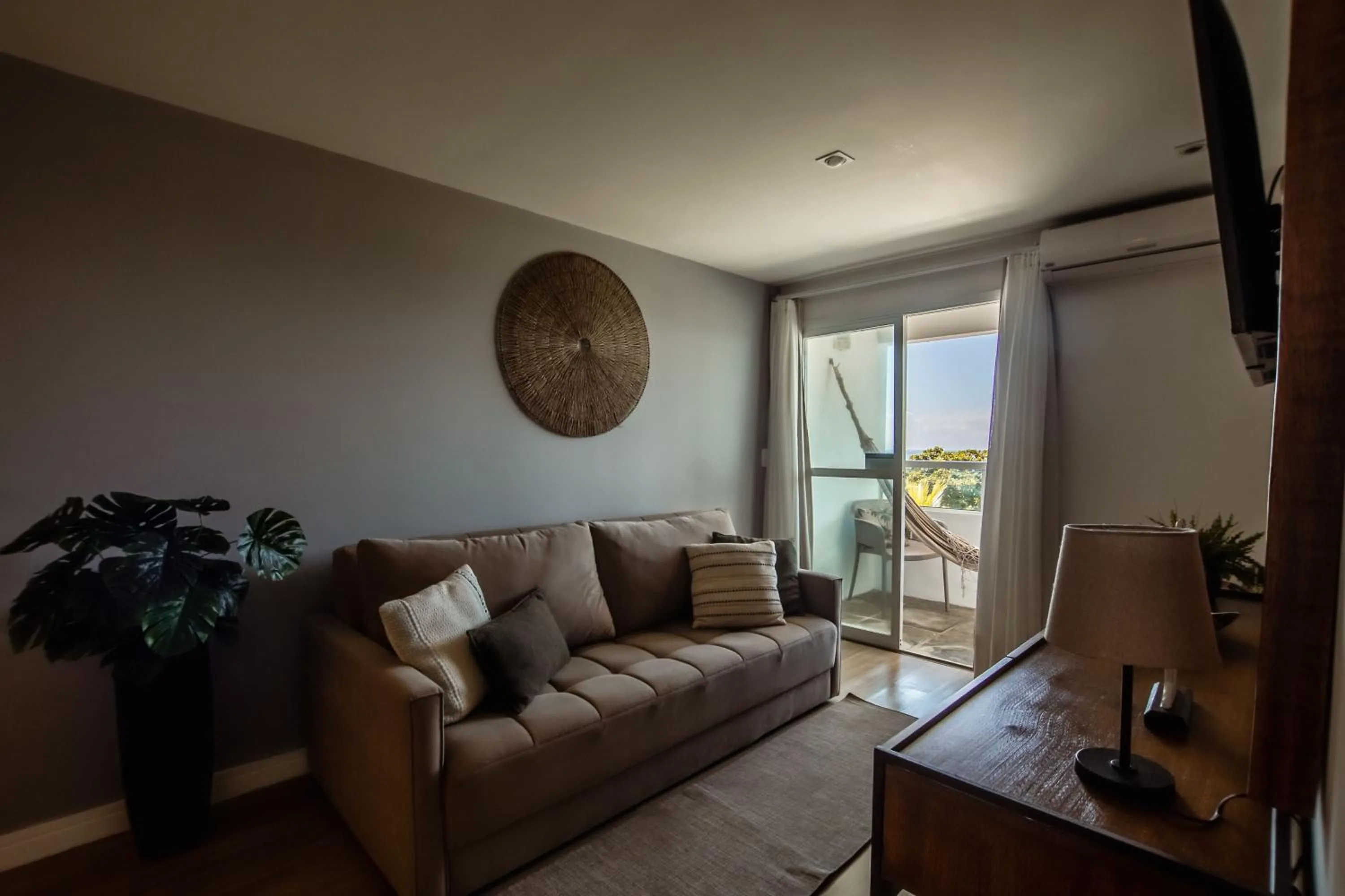 TV and multimedia in Hotel VillaReal Guaratuba - Caieiras