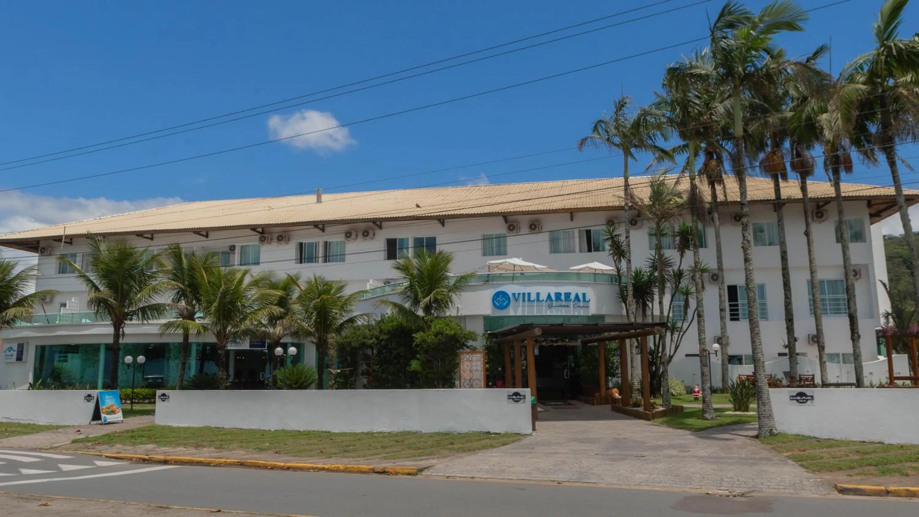 Facade/entrance in Hotel VillaReal Guaratuba - Caieiras