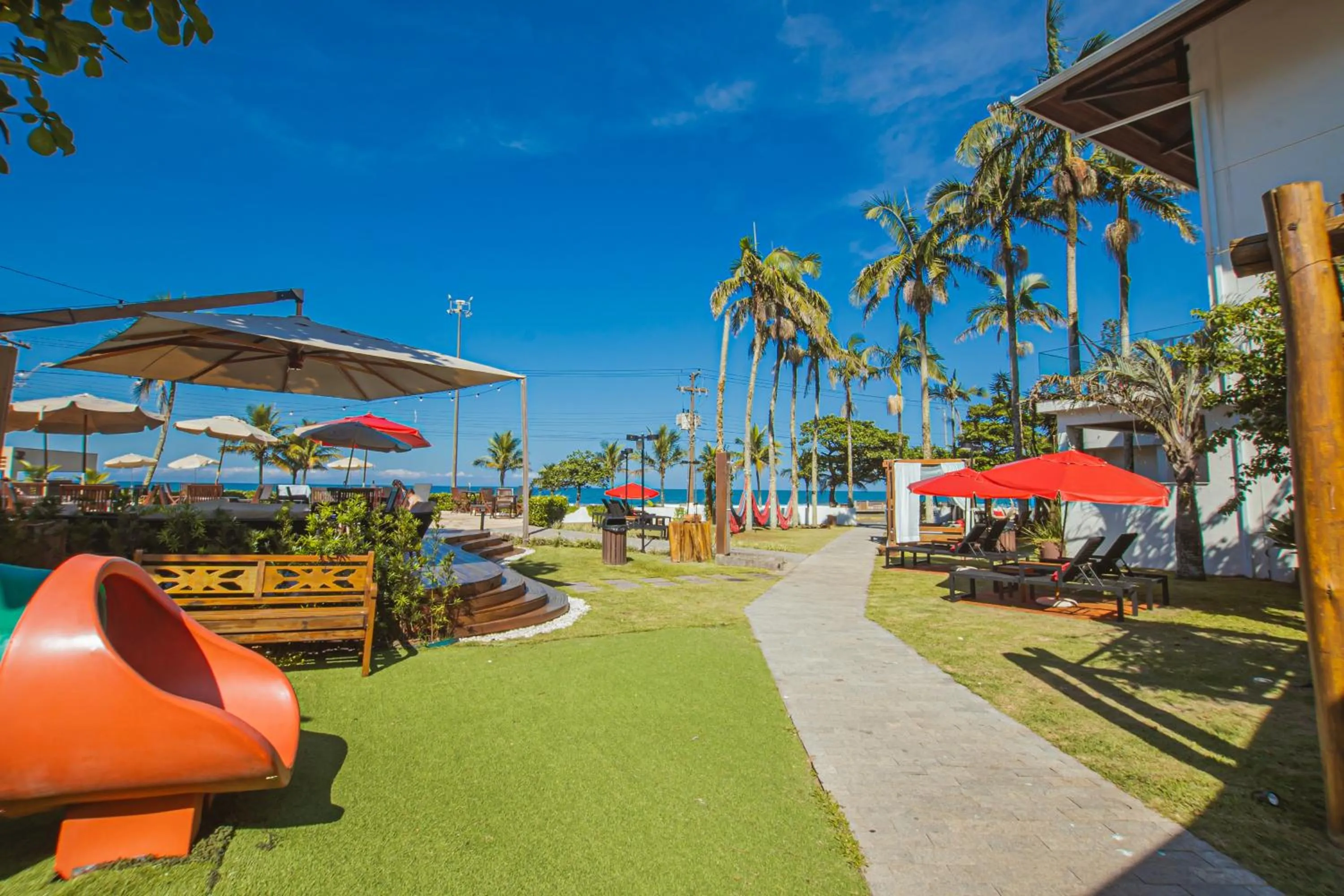 Garden in Hotel VillaReal Guaratuba - Caieiras