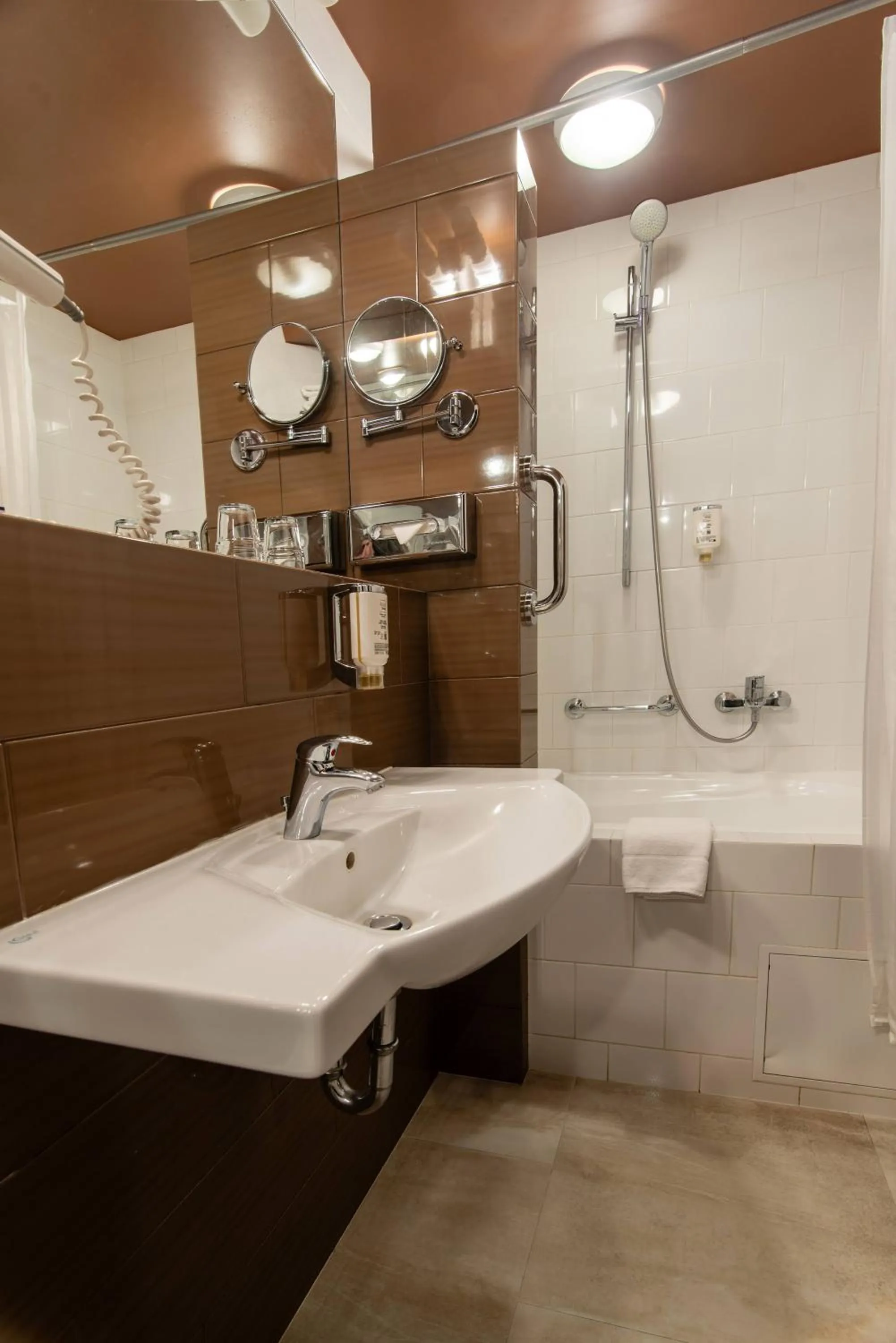 Shower in Best Western Vilnius