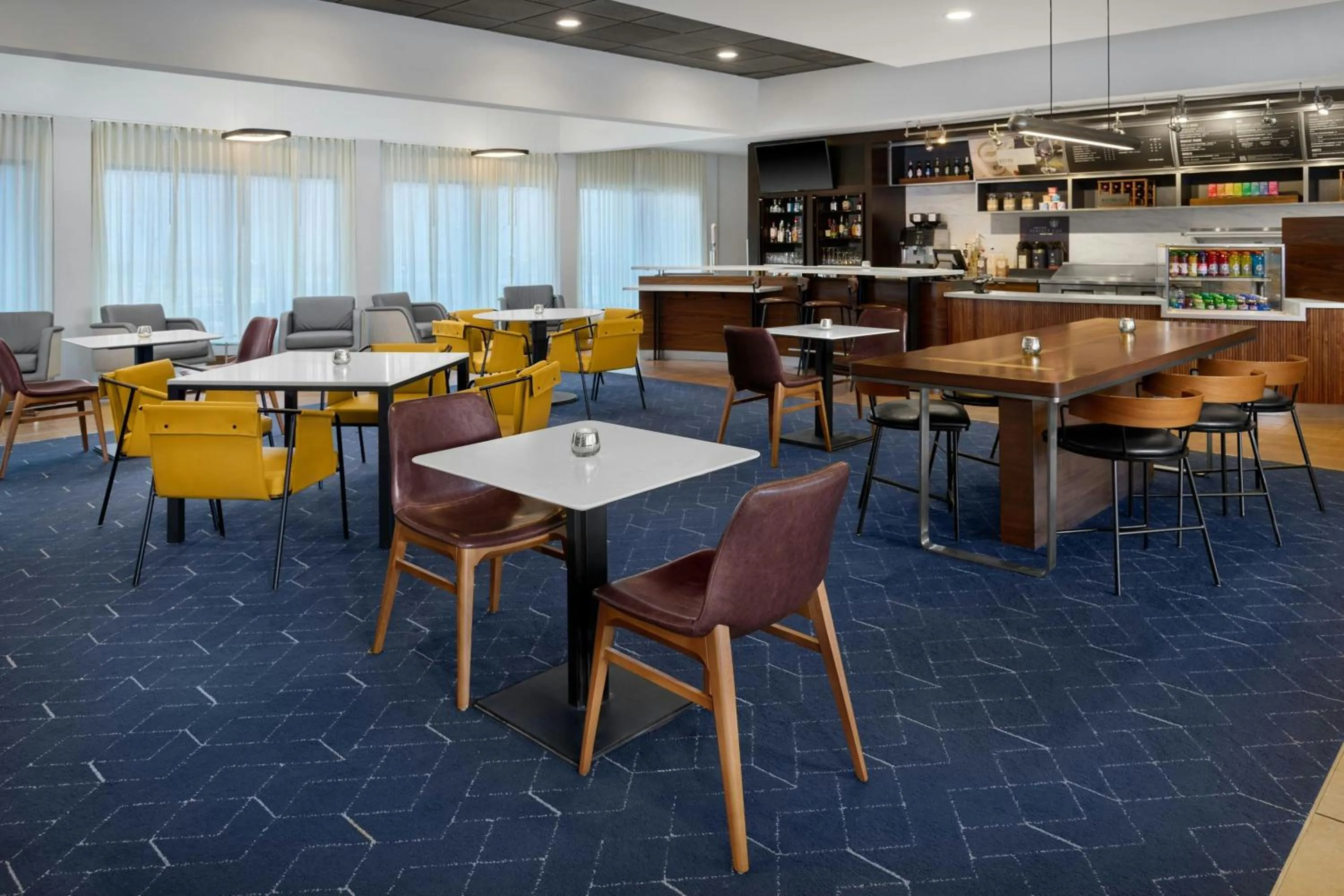 Restaurant/places to eat in Courtyard by Marriott Huntsville University Drive