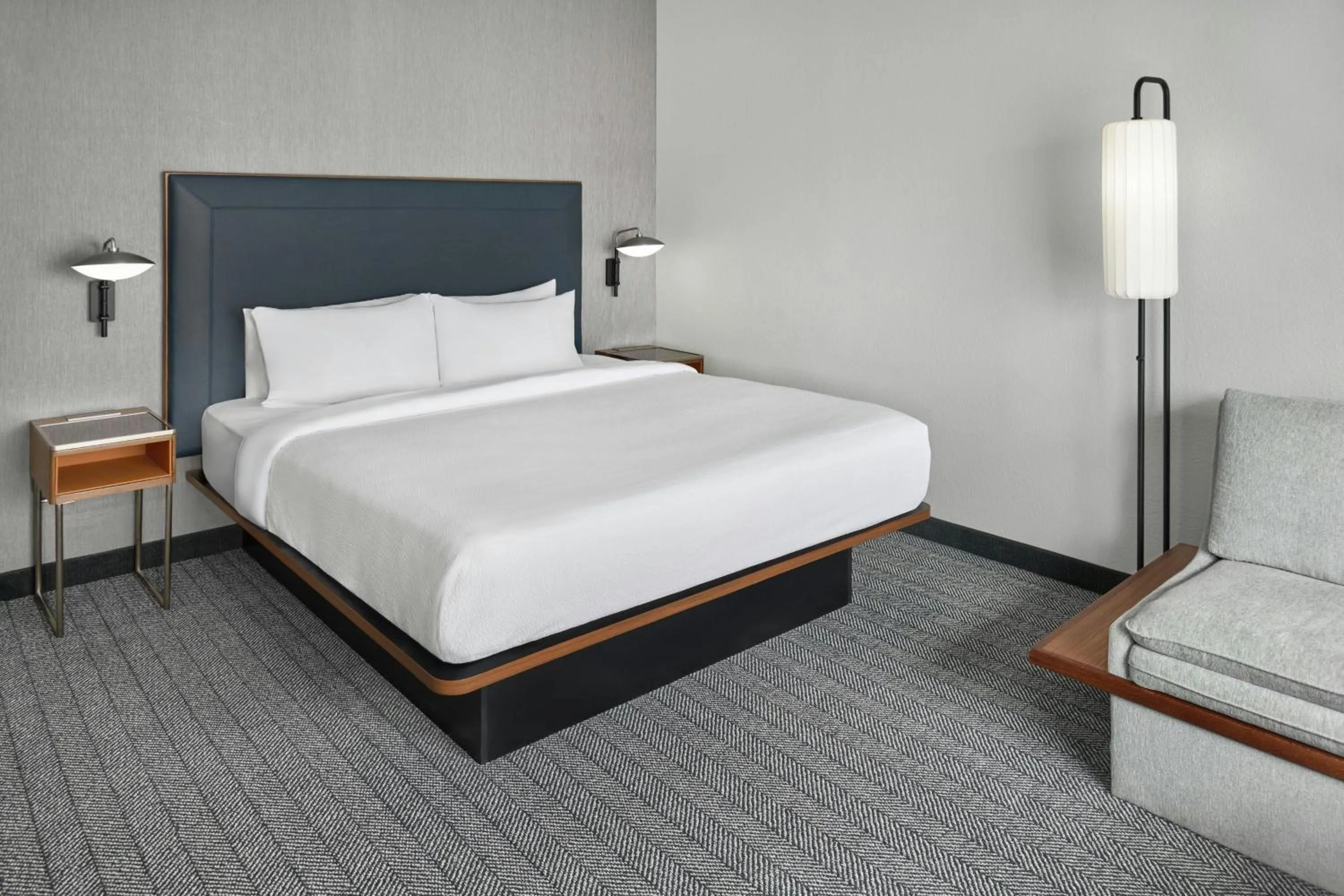 Photo of the whole room, Bed in Courtyard by Marriott Huntsville University Drive