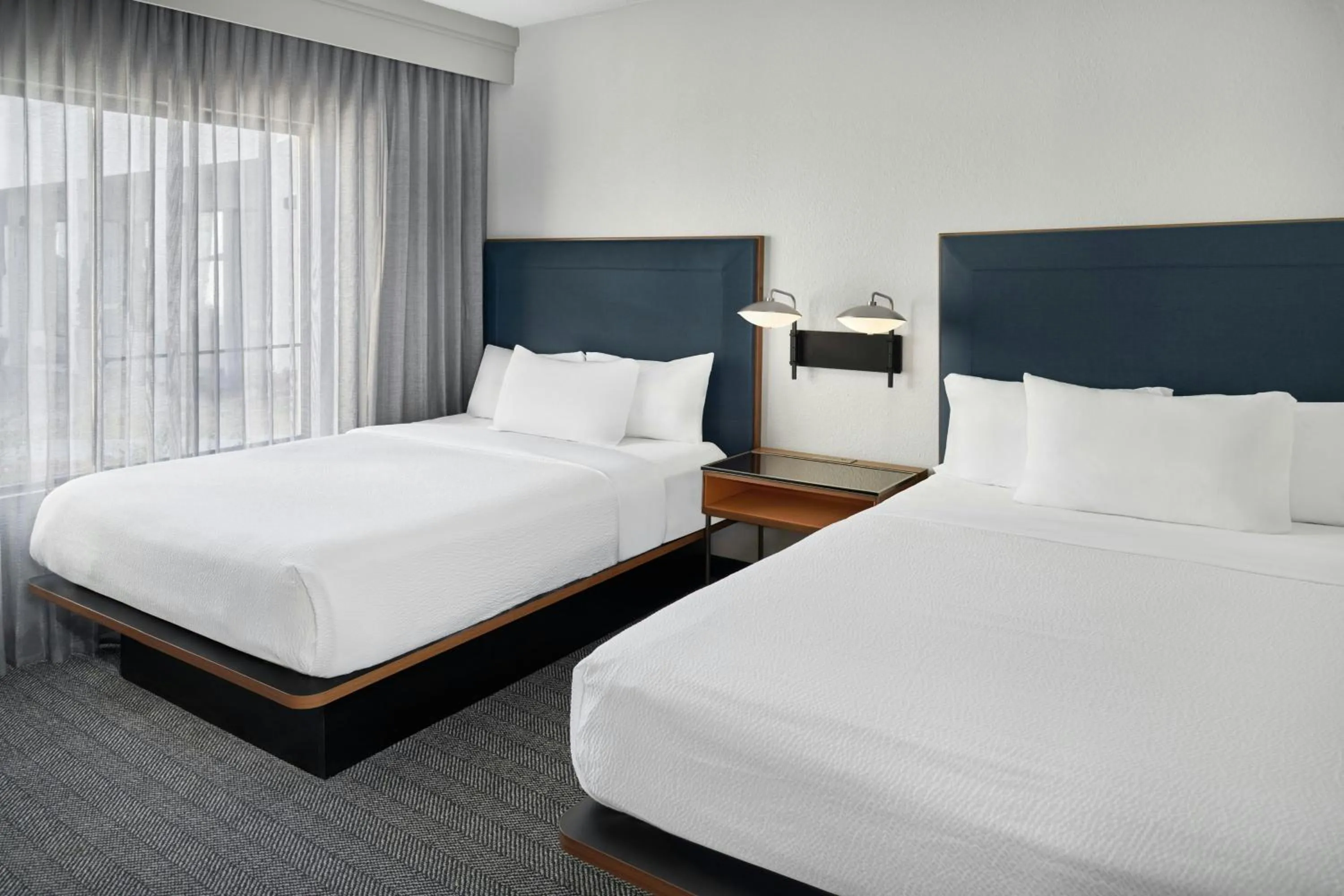 Bedroom, Bed in Courtyard by Marriott Huntsville University Drive