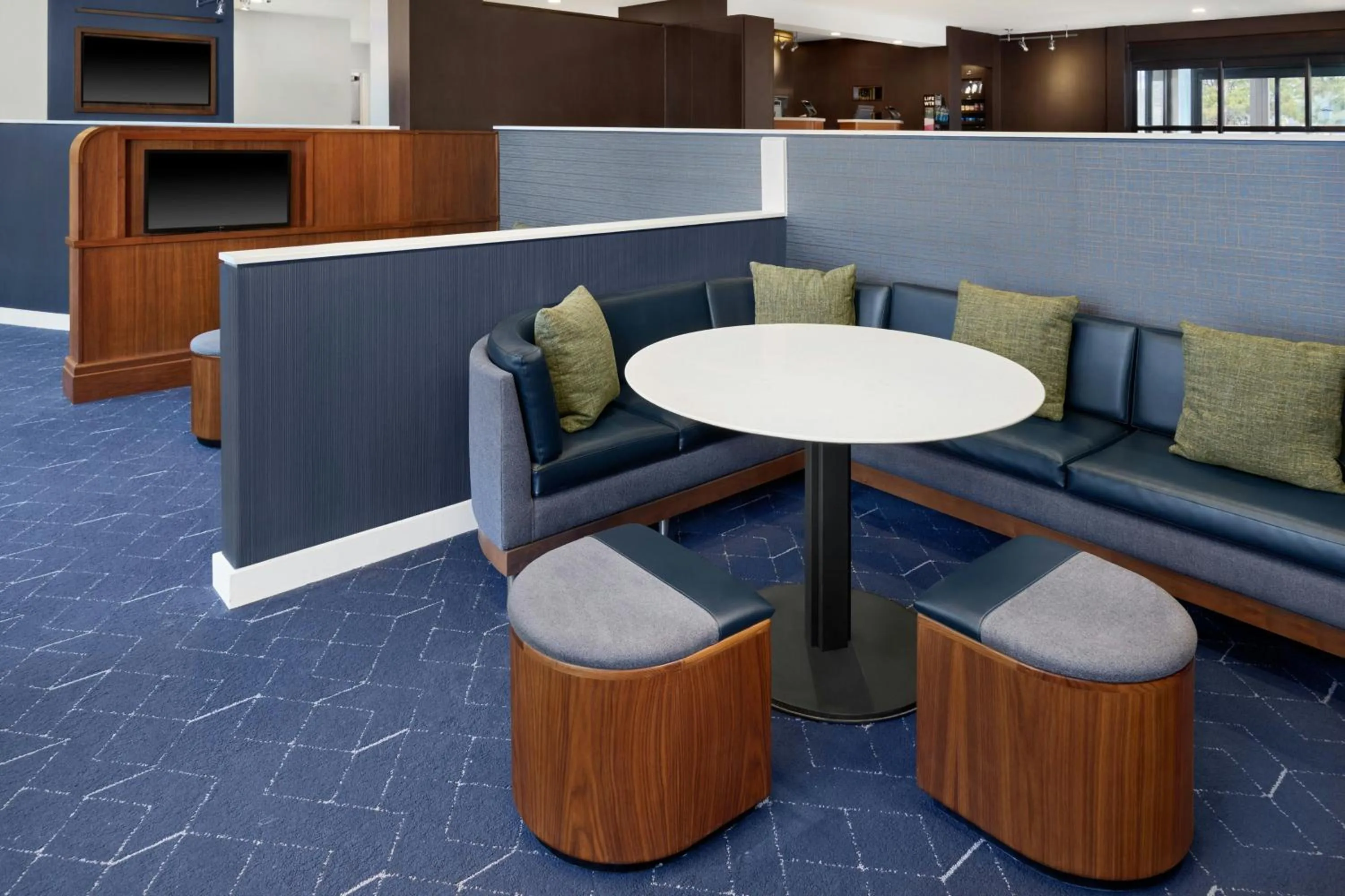 Lobby or reception in Courtyard by Marriott Huntsville University Drive