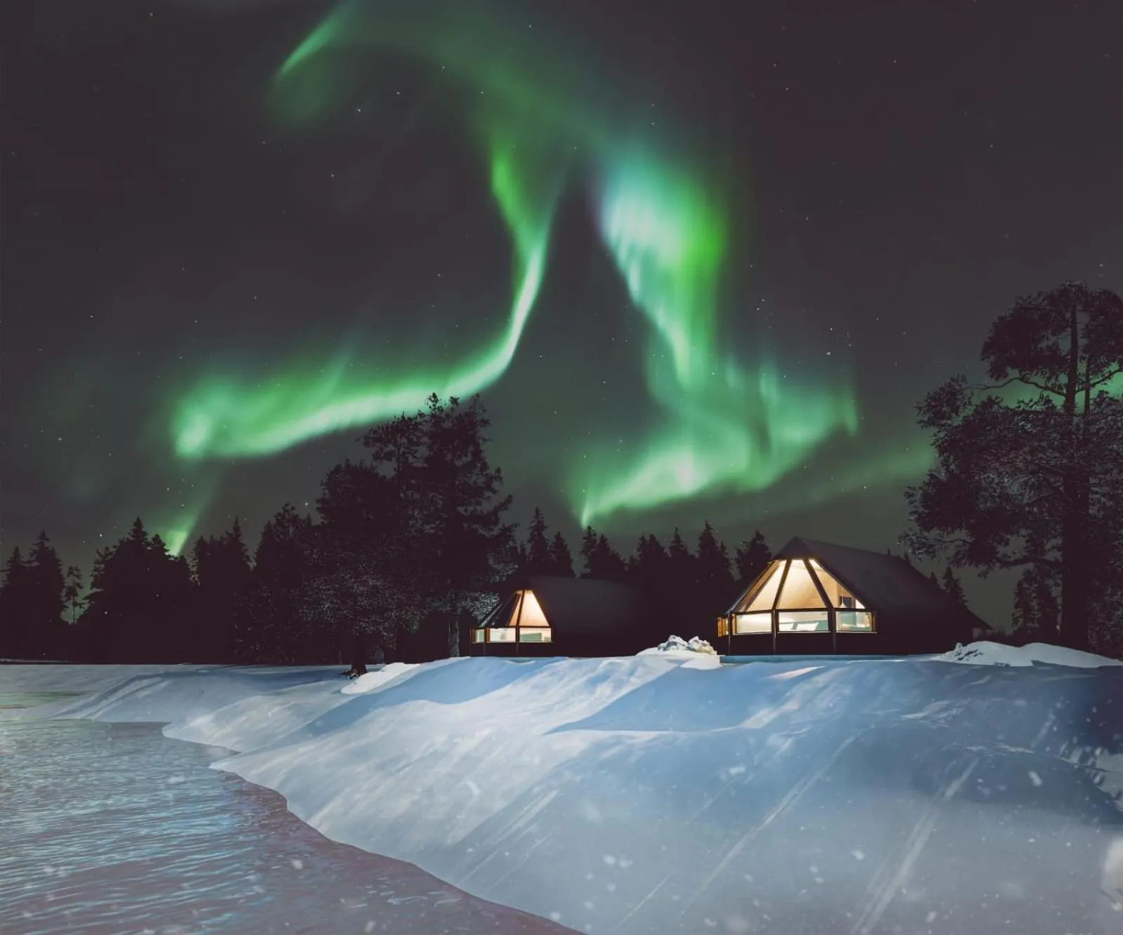 Night in Wilderness Hotel Nellim & Igloos