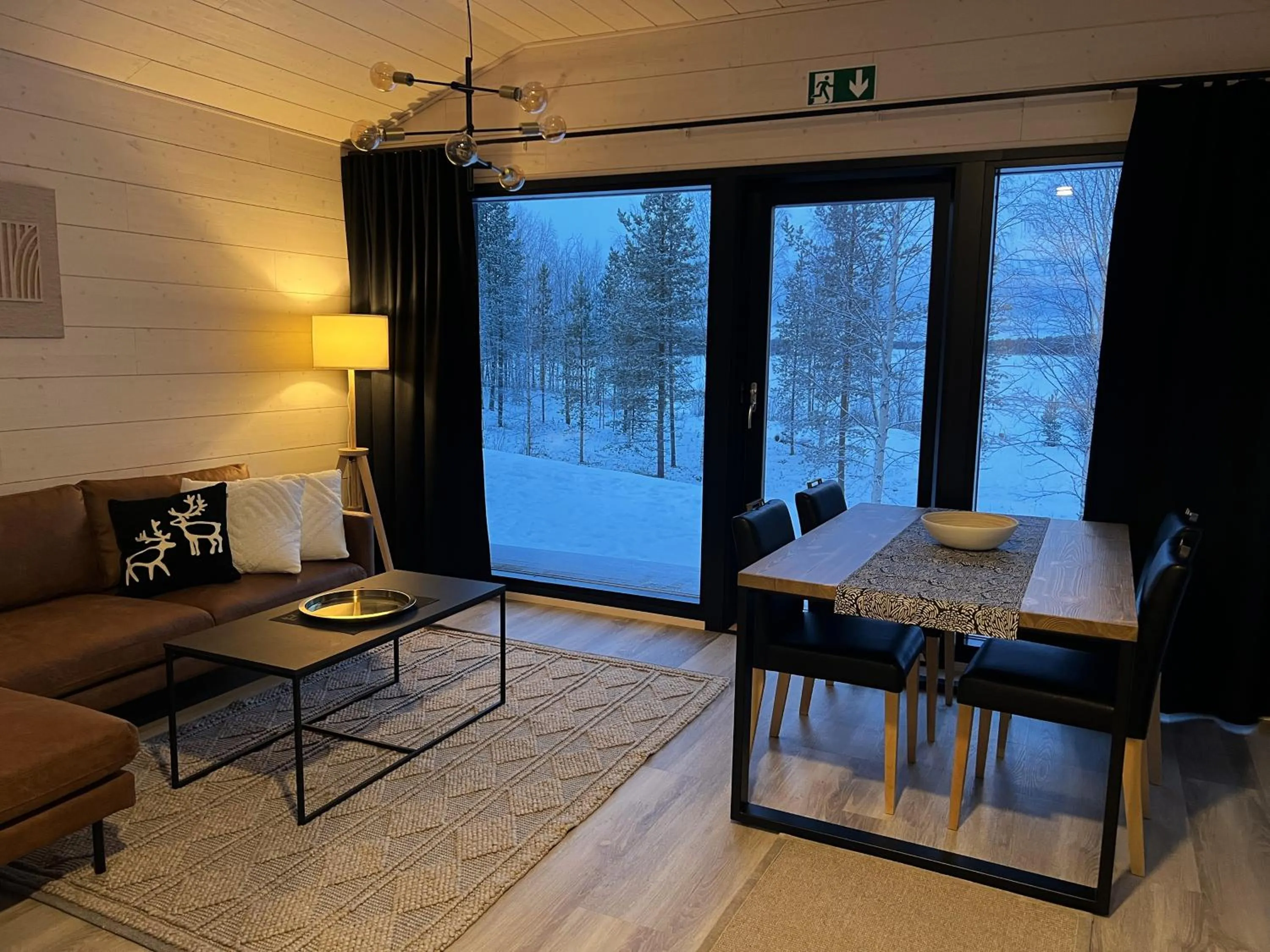 Winter in Wilderness Hotel Nellim & Igloos