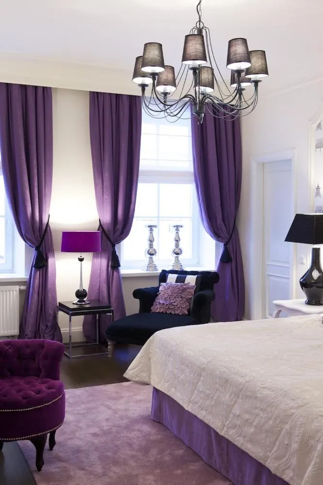 Decorative detail, Bed in Hotel Apia