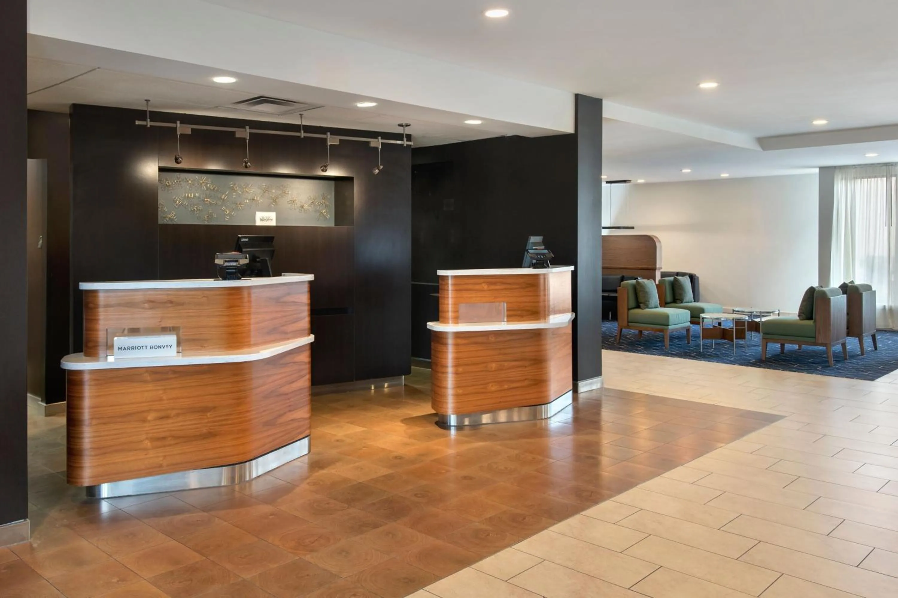 Lobby or reception in Courtyard by Marriott New Haven Wallingford
