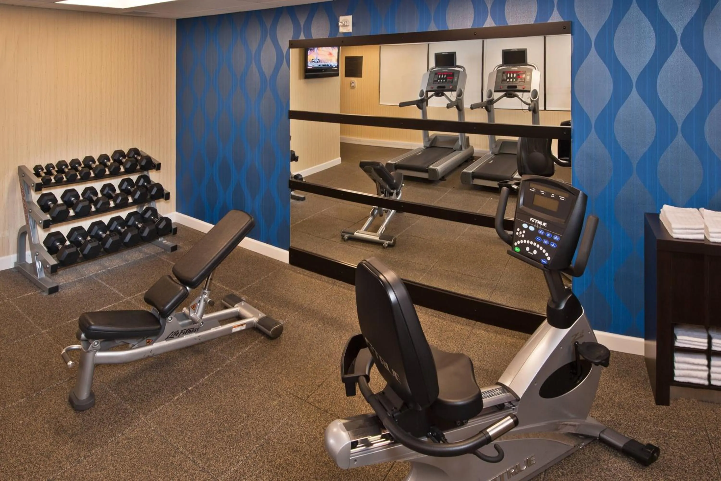 Fitness centre/facilities in Courtyard Dunn Loring Fairfax