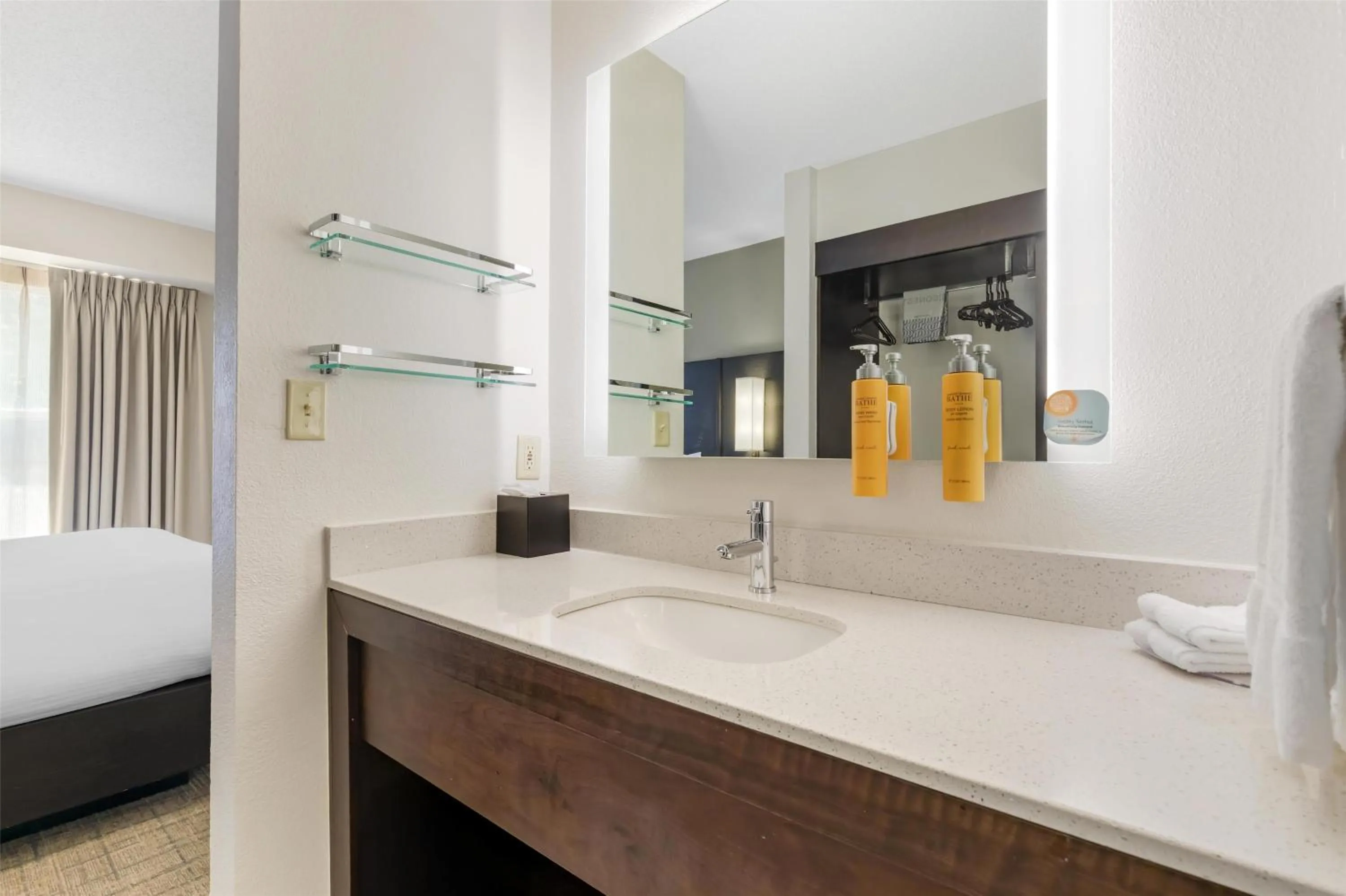 Bedroom, Bed in Sonesta ES Suites Fairfax Fair Lakes