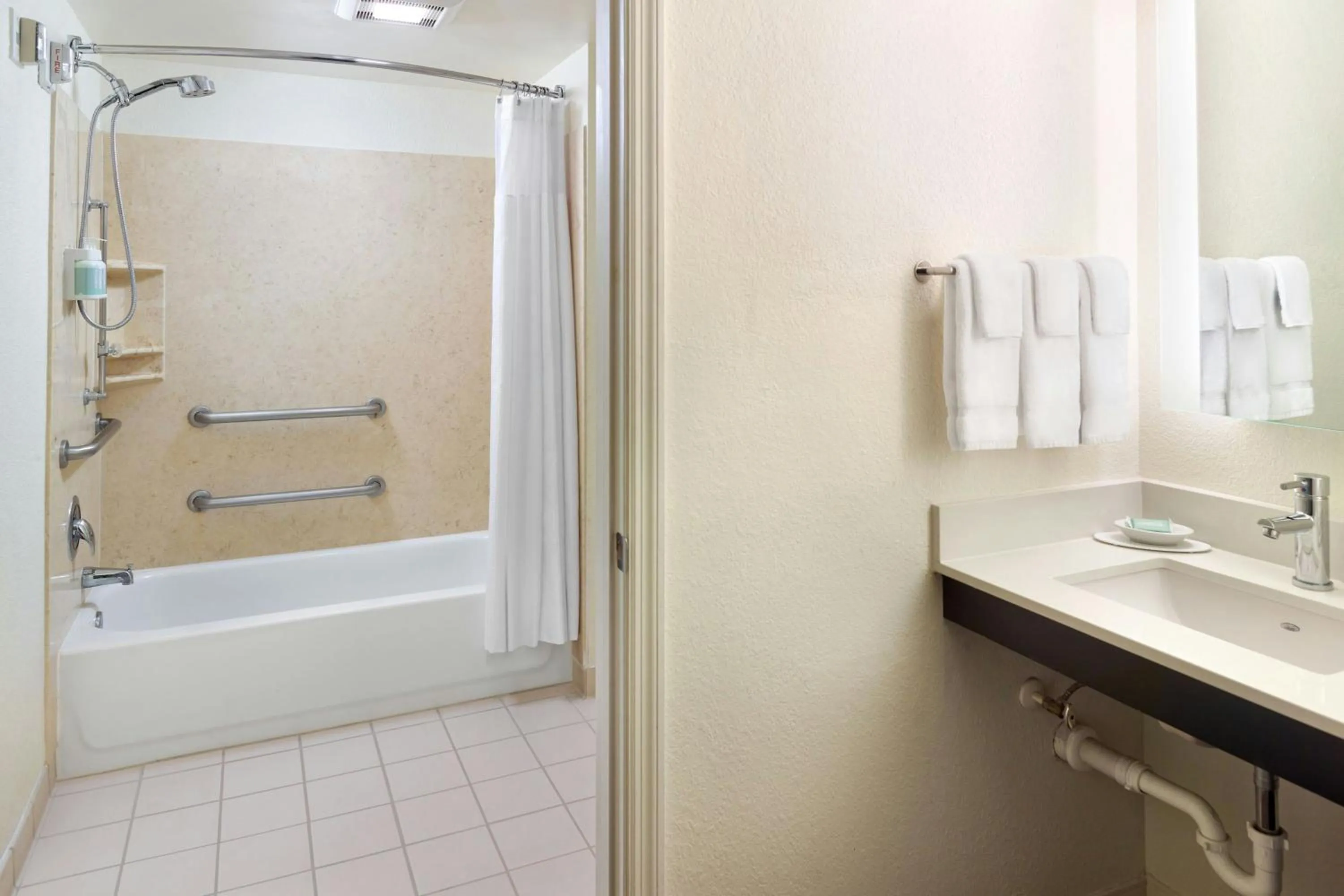 Bathroom in Residence Inn Chantilly Dulles South