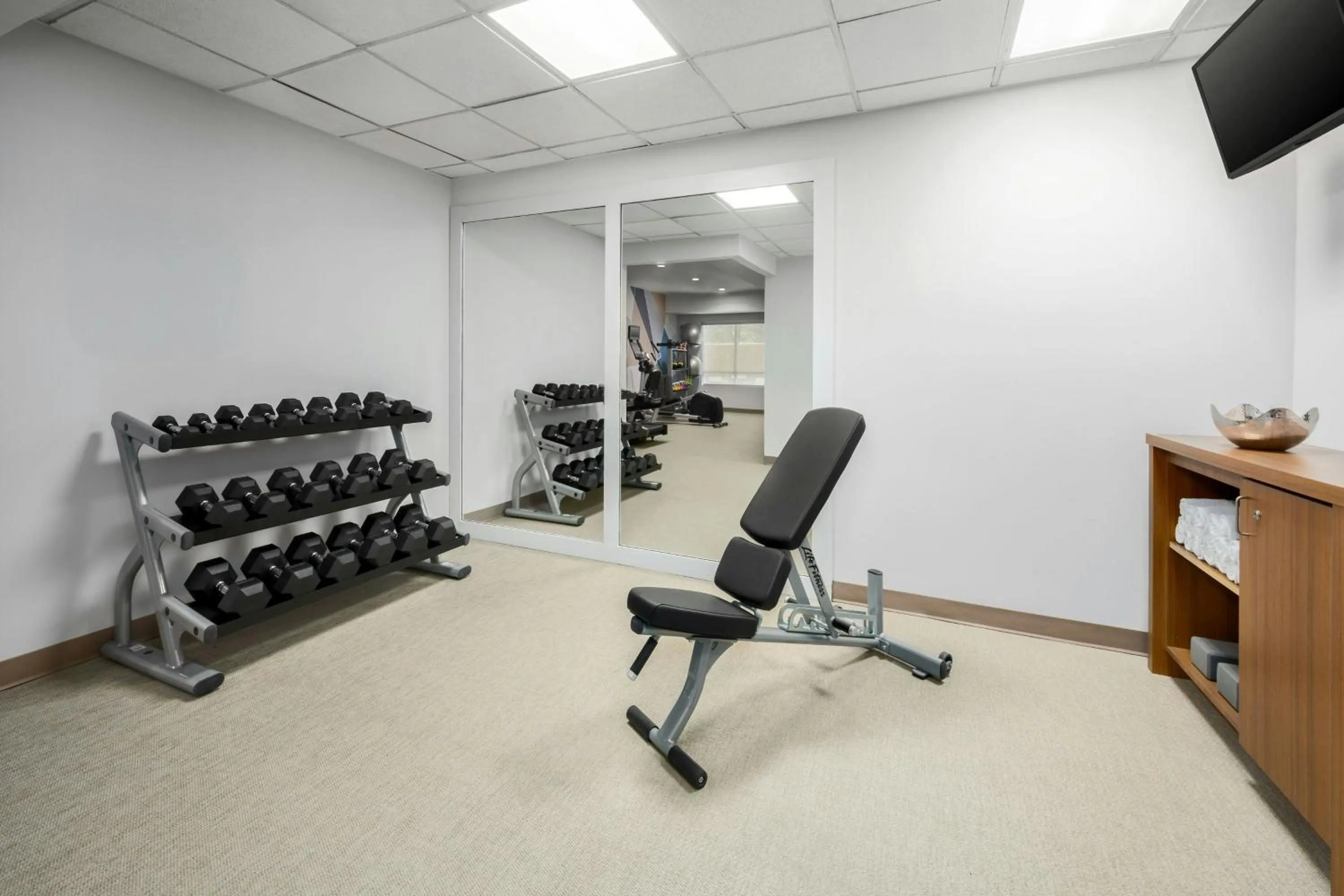 Fitness centre/facilities in SpringHill Suites Herndon Reston