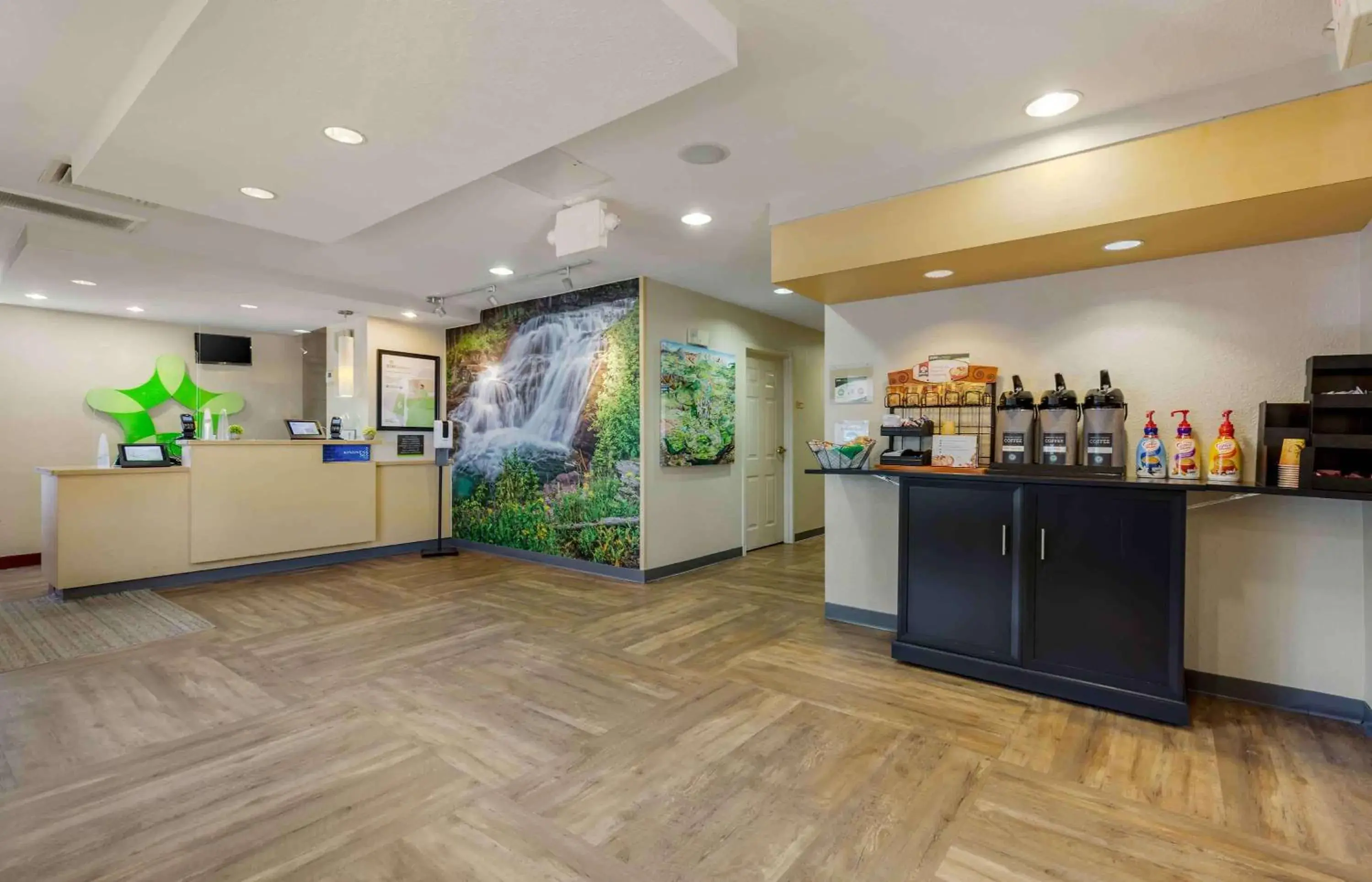 Lobby or reception in Extended Stay America Suites - Chantilly - Dulles Lobby or reception in Extended Stay America Suites - Chantilly - Dulles