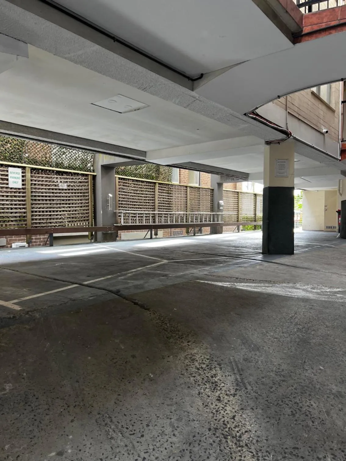 Property building in Edgecliff Lodge Motel