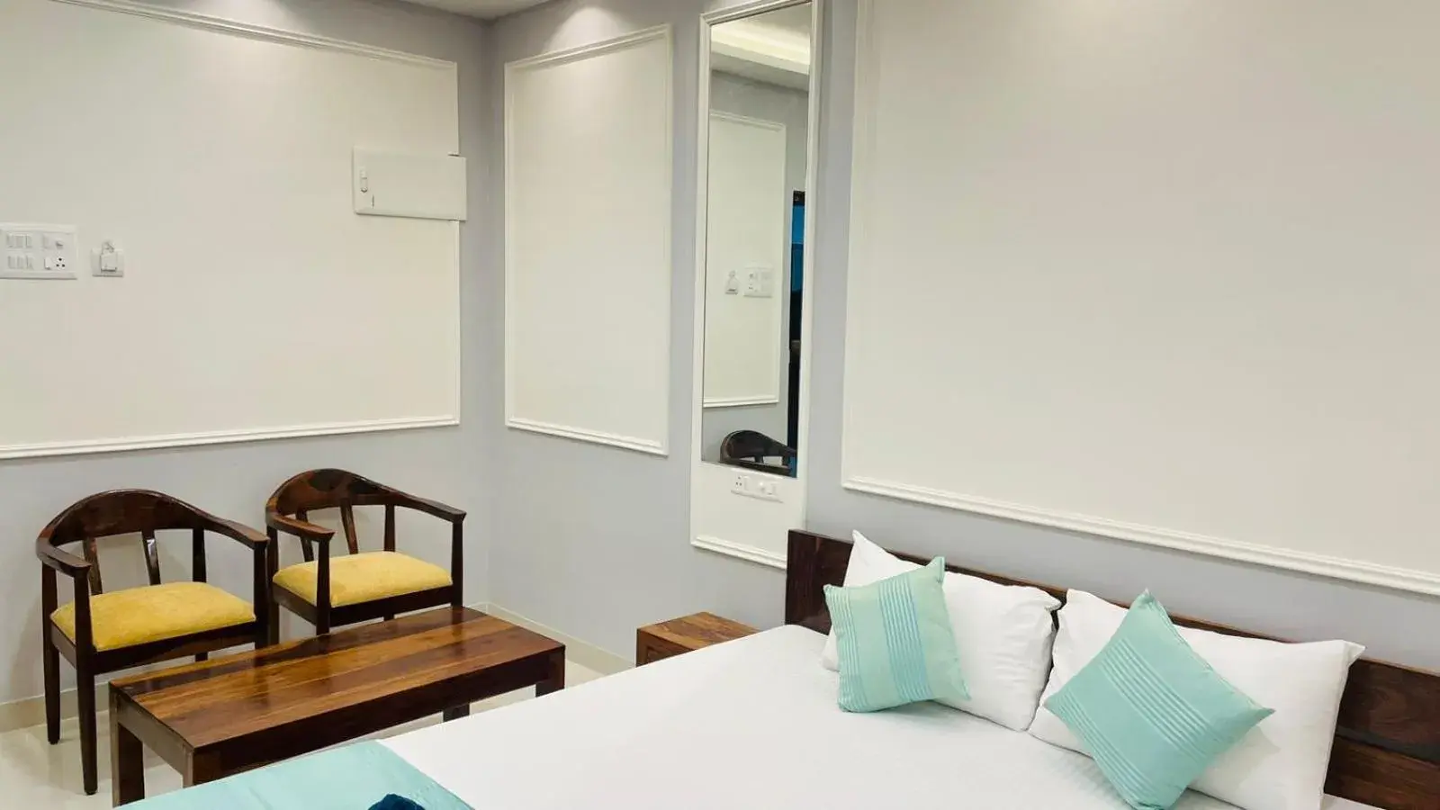 Bed in Monarch Suites Bed in Monarch Suites