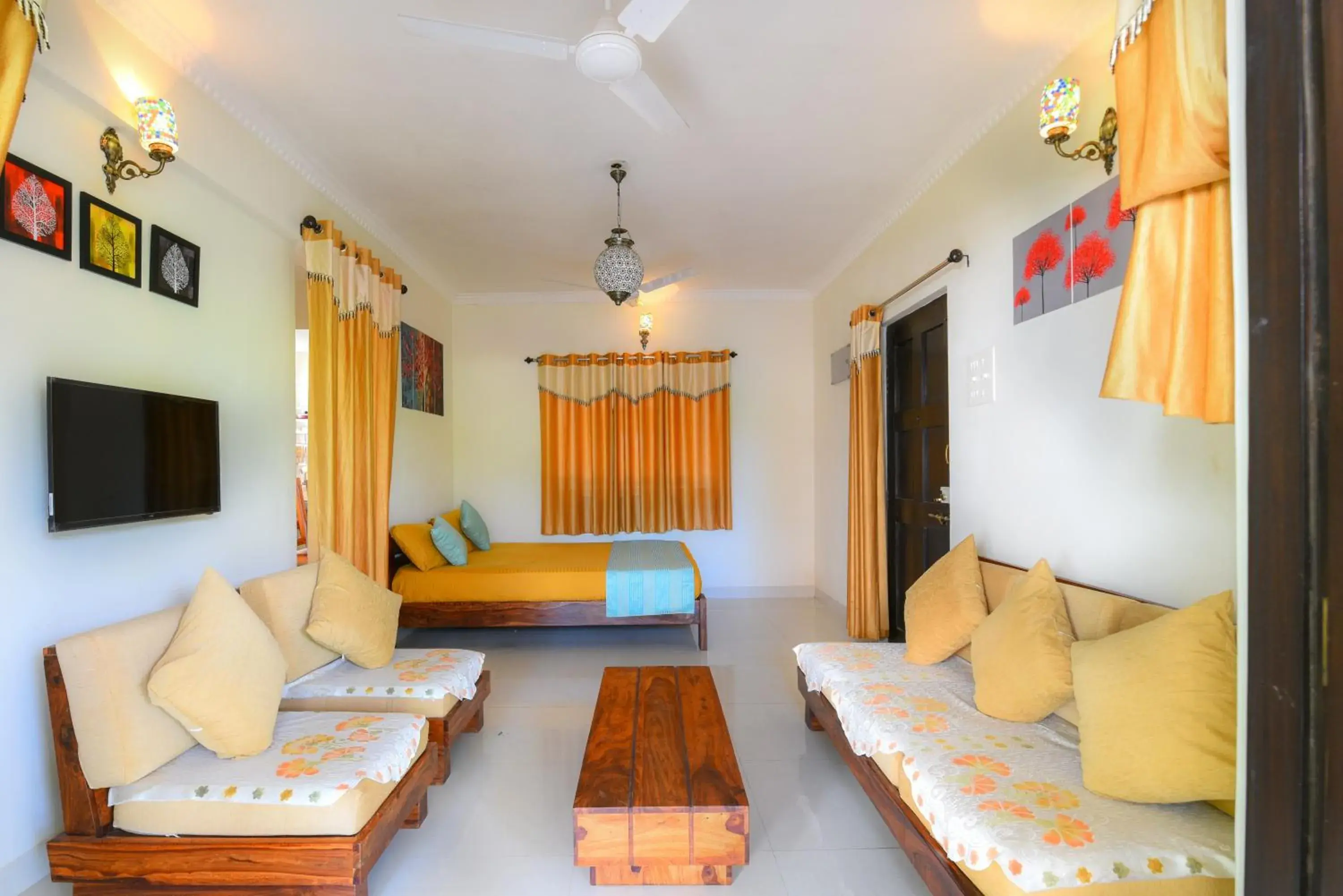 Bed in Monarch Suites Bed in Monarch Suites