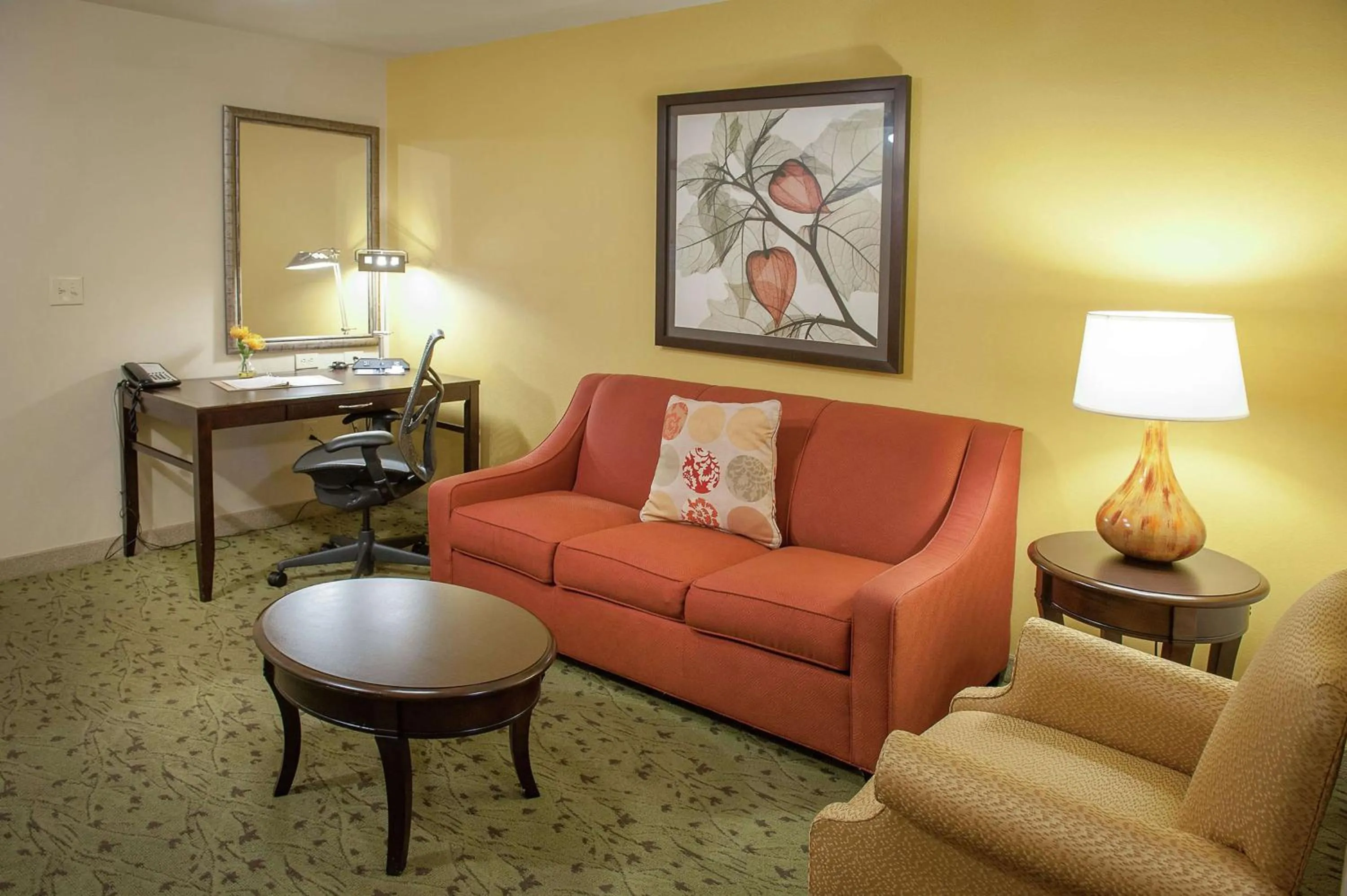 Living room in Hilton Garden Inn Pensacola Airport/Medical Center