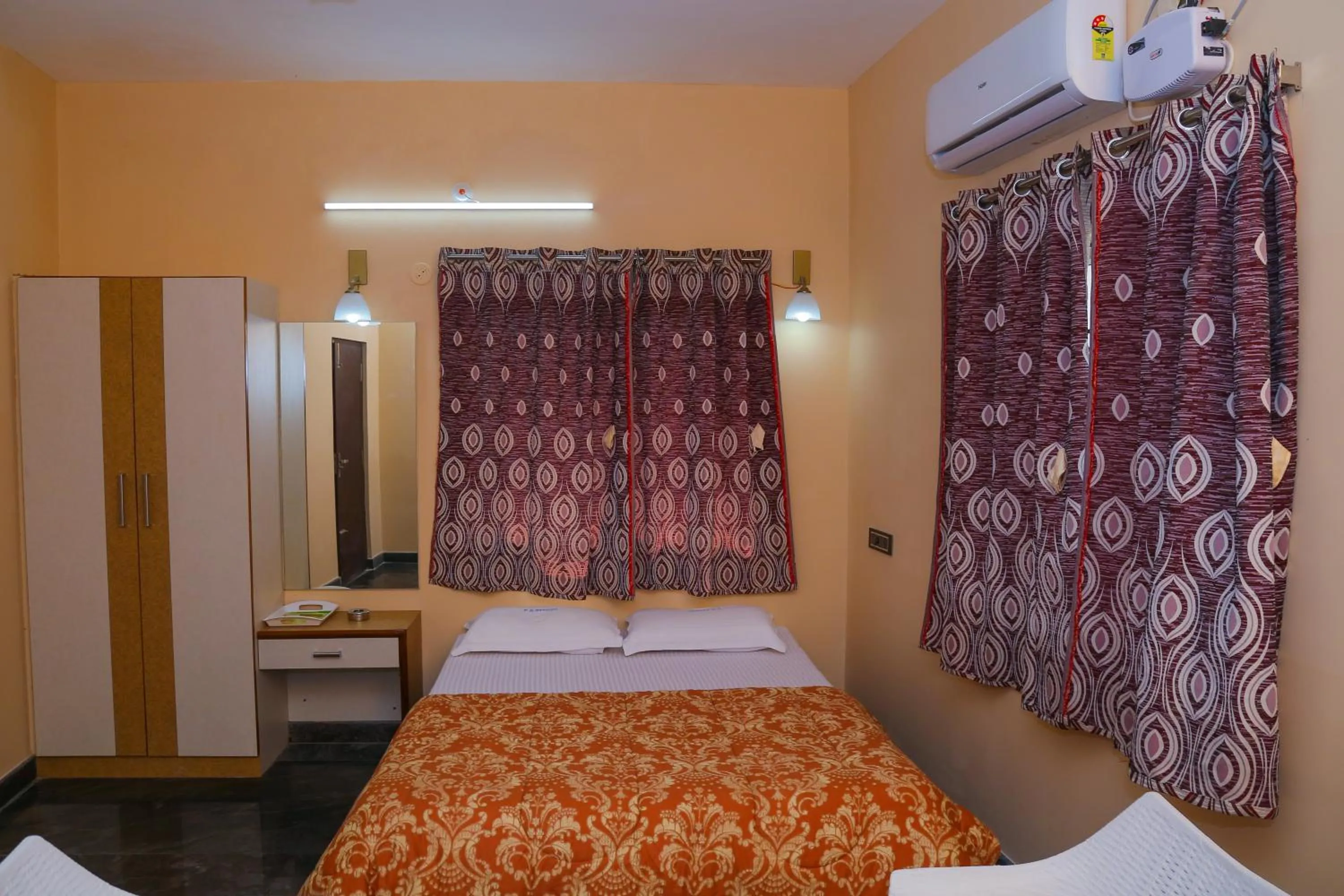 Photo of the whole room, Bed in P A Resort