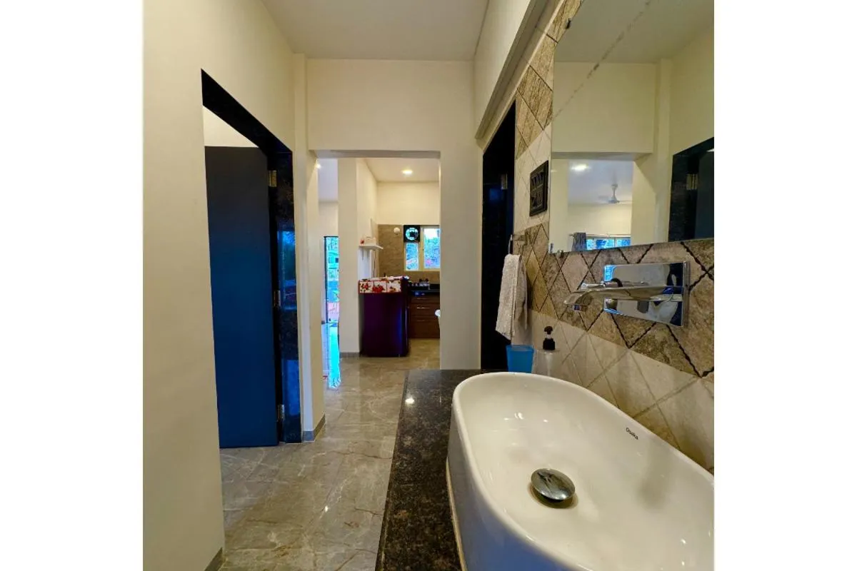 Hotel Sadhana Executive