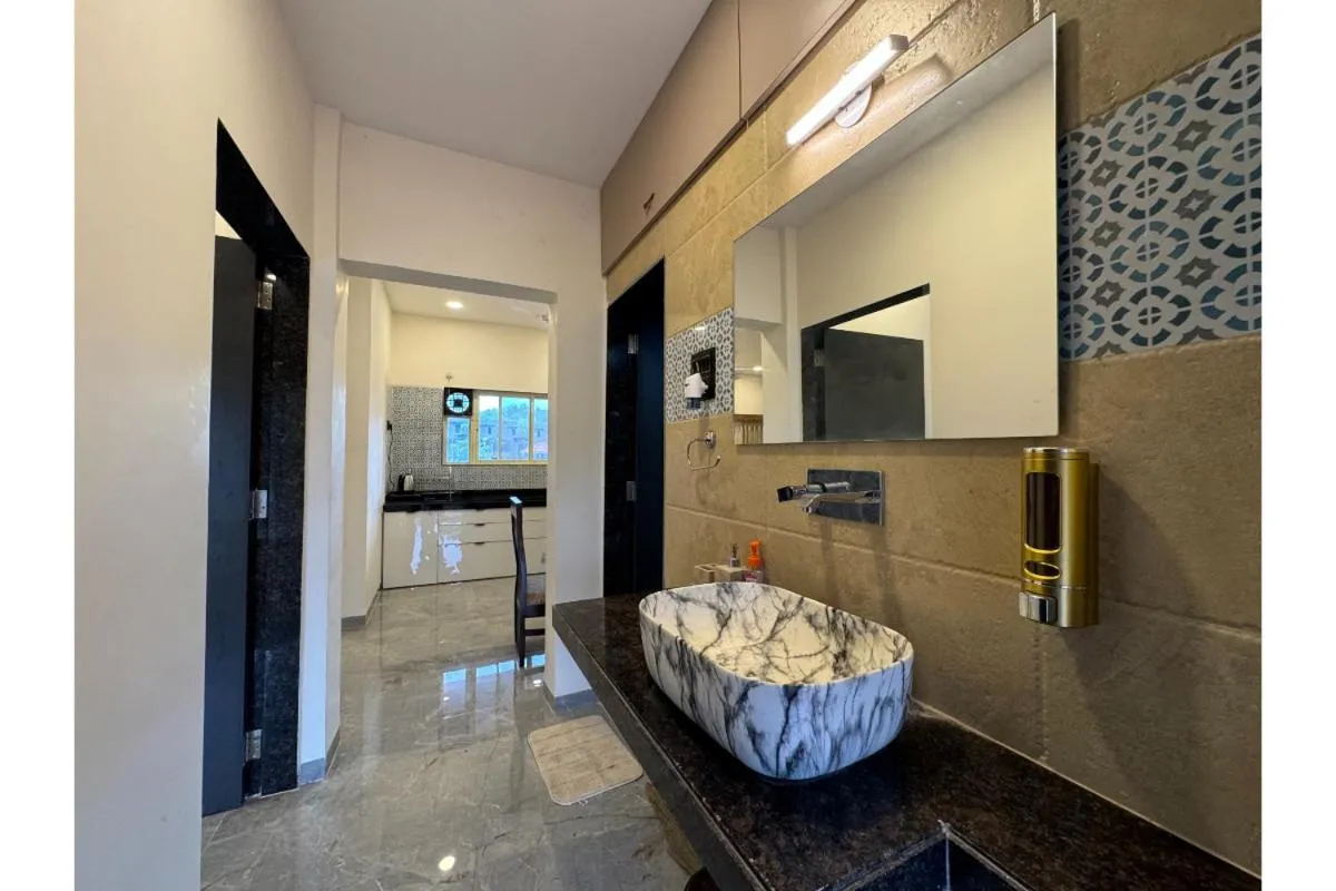 Hotel Sadhana Executive