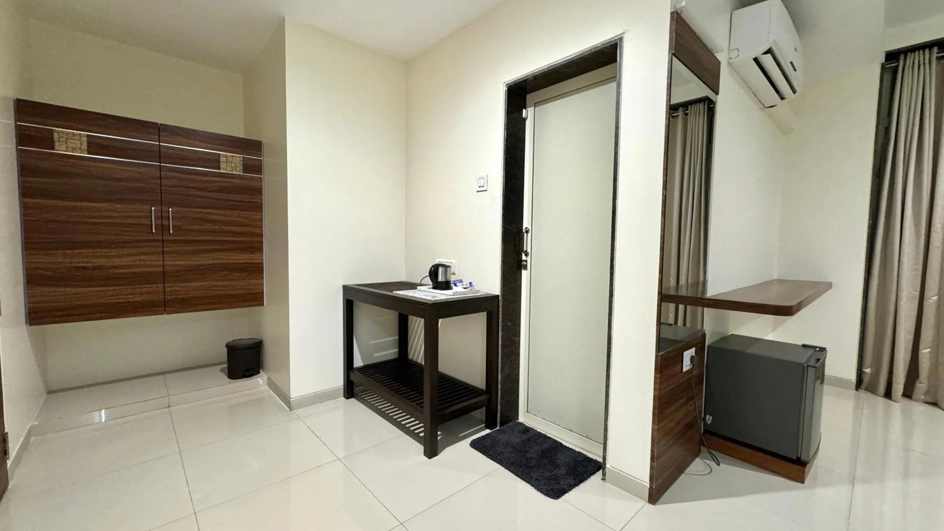 Hotel Sadhana Executive