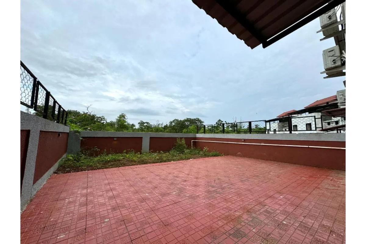 Hotel Sadhana Executive