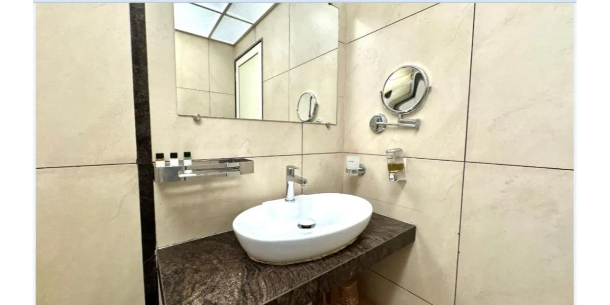 Hotel Sadhana Executive