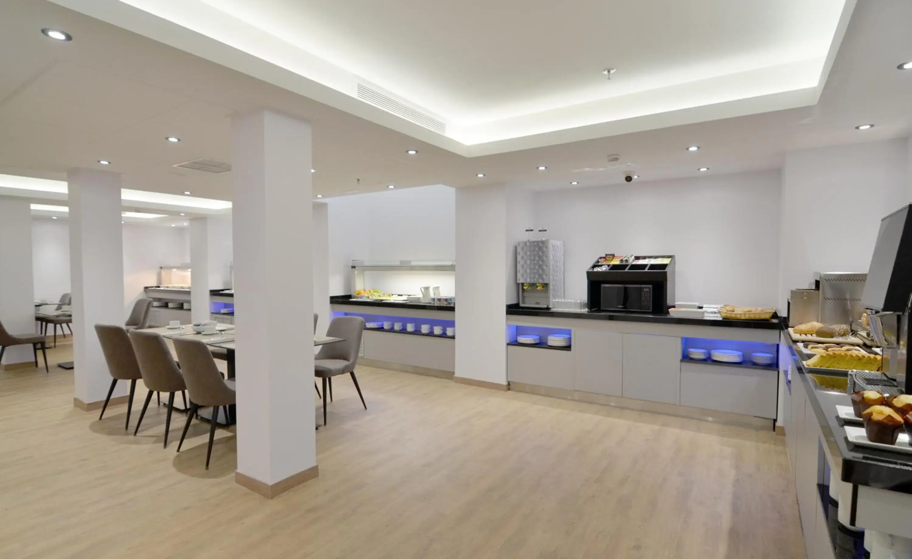 Restaurant/places to eat in UVE Marcenado Restaurant/places to eat in UVE Marcenado