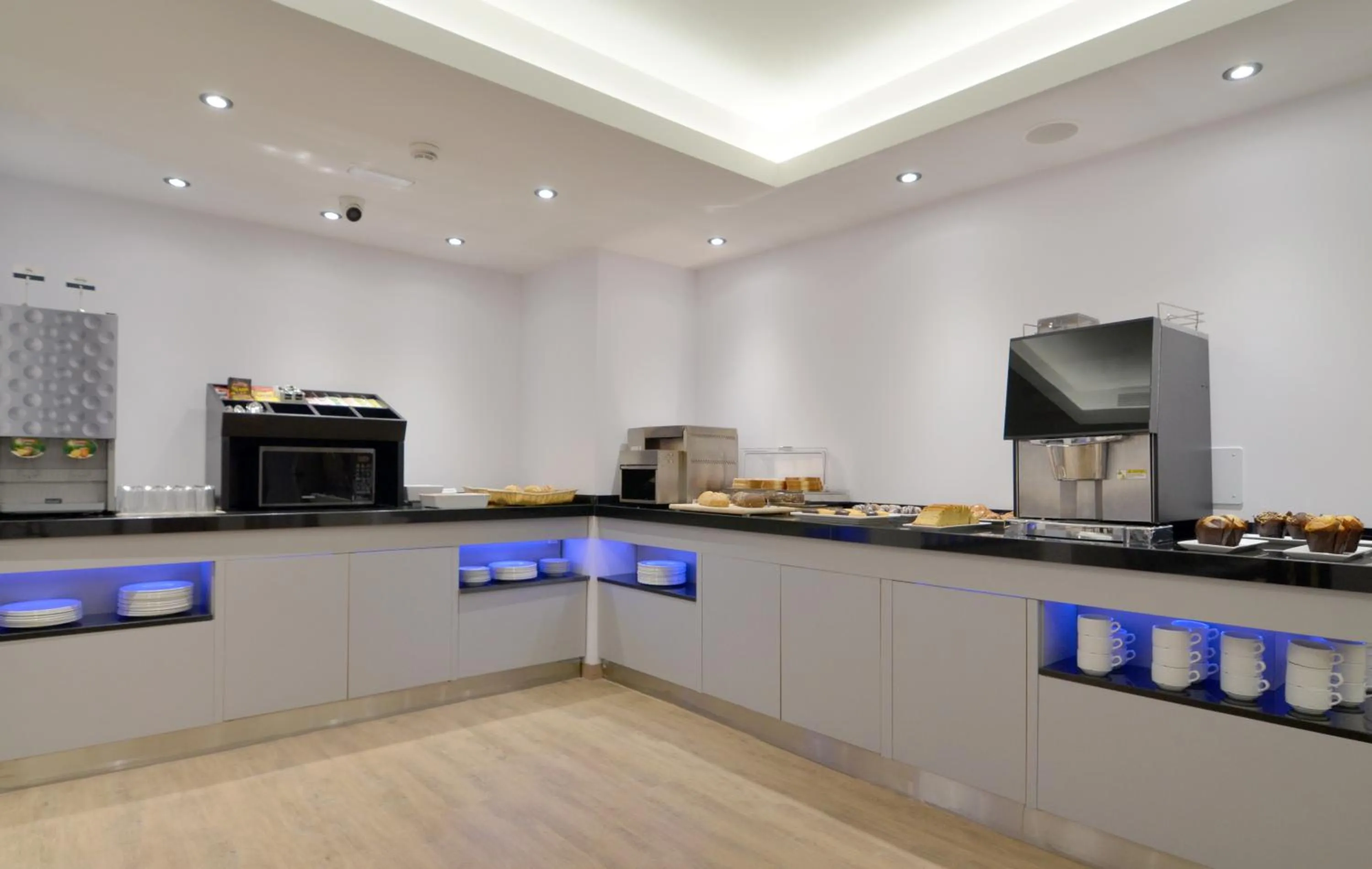 Restaurant/places to eat in UVE Marcenado