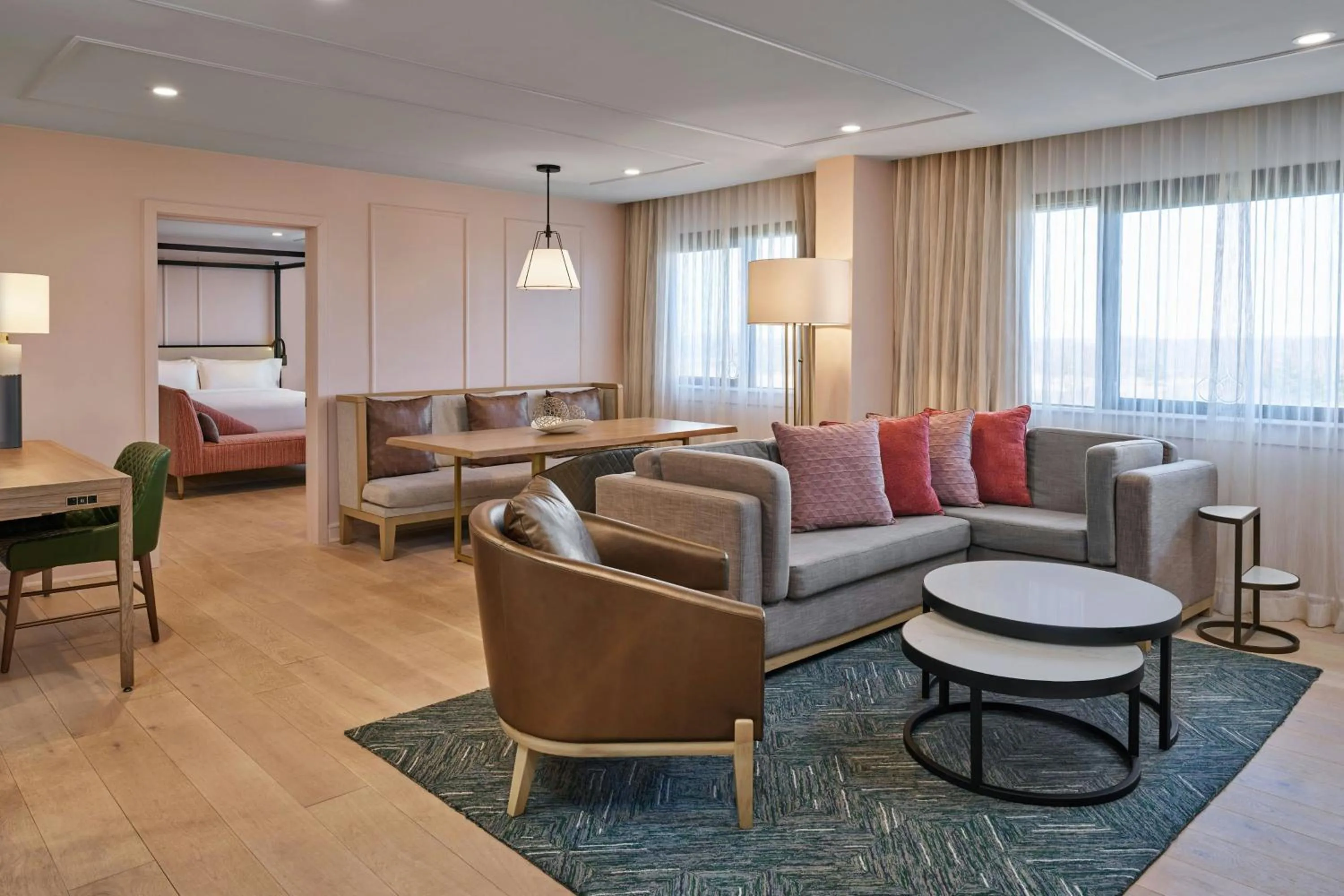 Living room in Marriott Lexington Griffin Gate Golf Resort & Spa