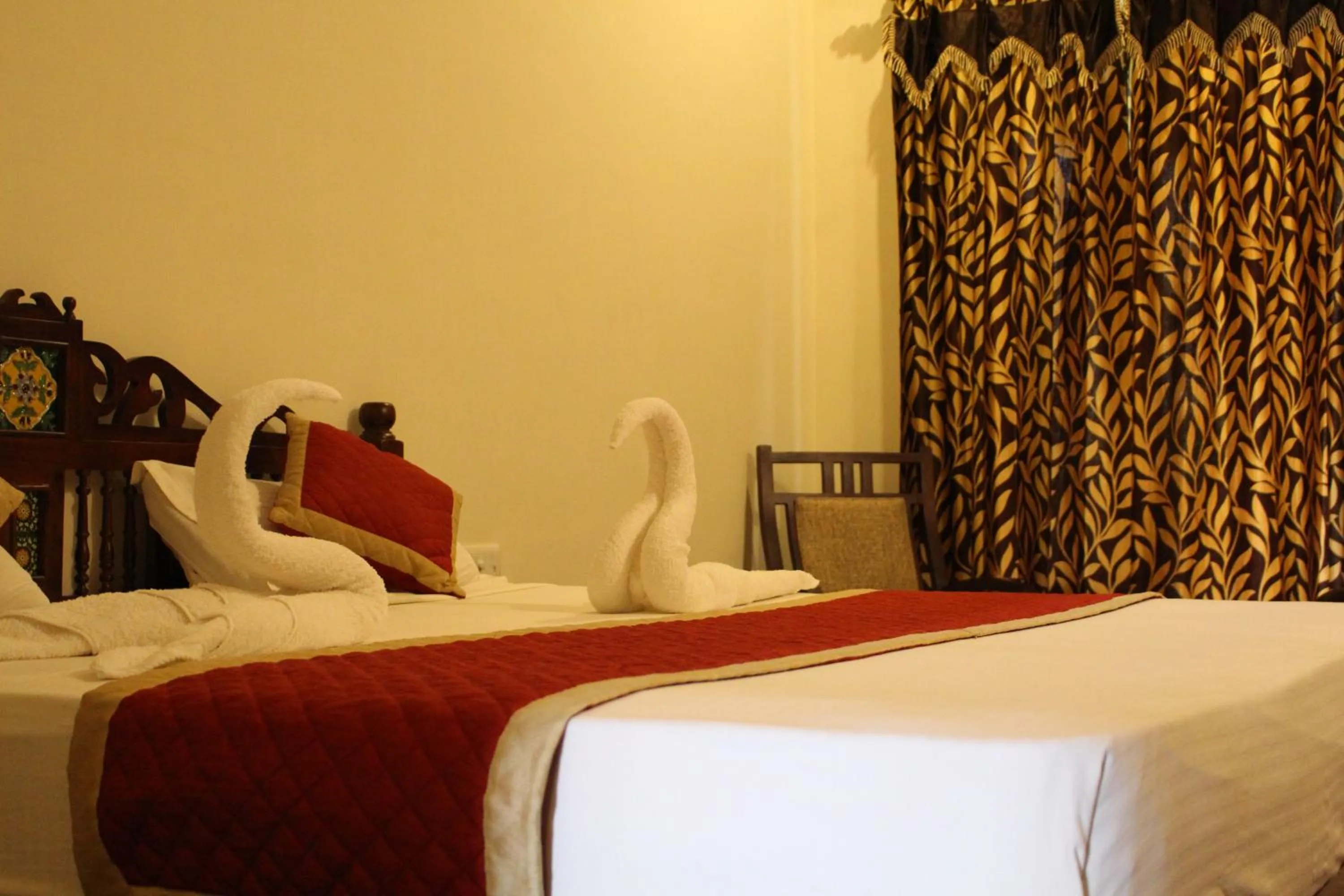 Bedroom, Bed in Moti Mahal - A Heritage Haveli