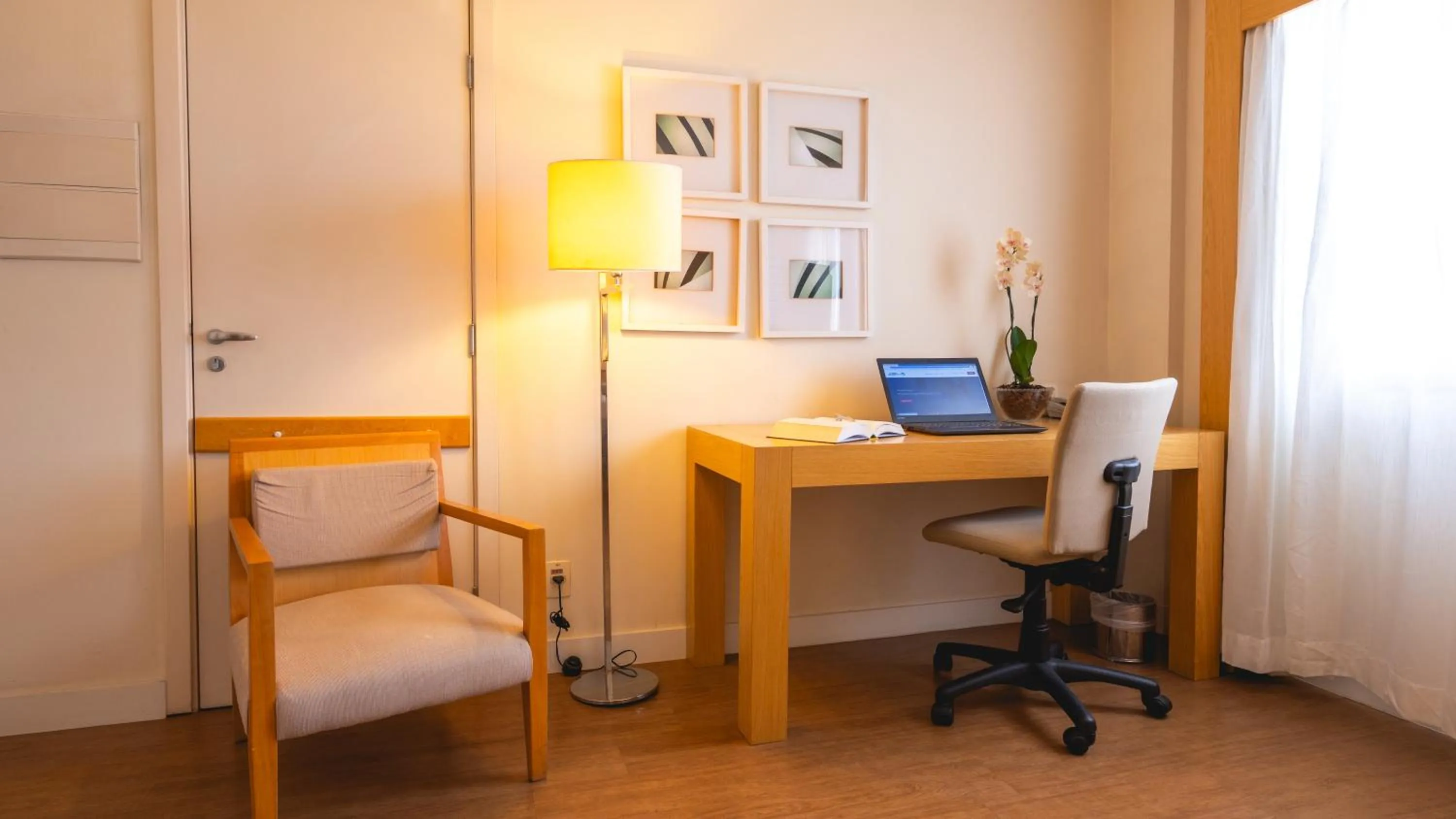 TV and multimedia in eSuítes Congonhas by Atlantica