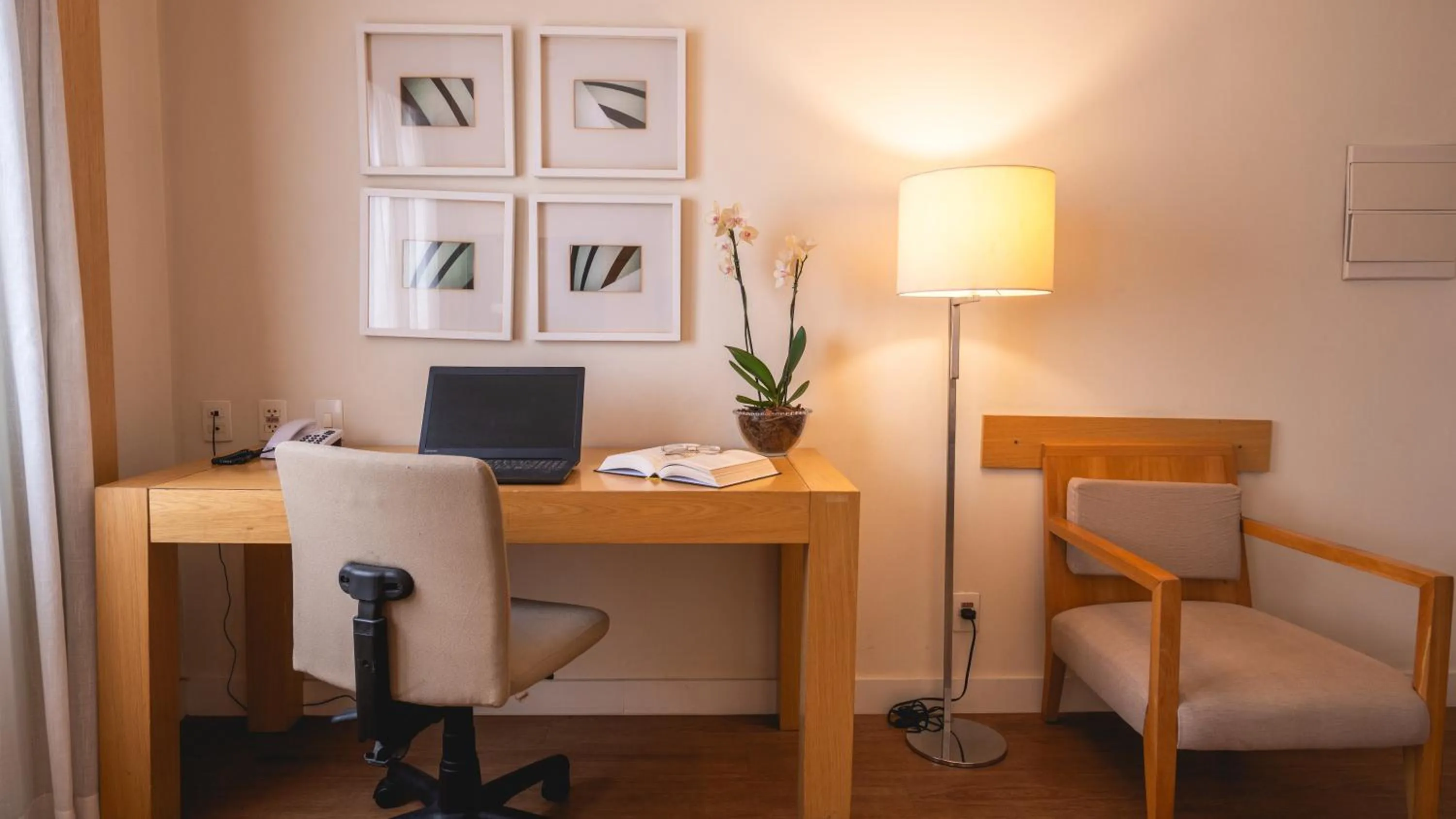 hair dresser in eSuítes Congonhas by Atlantica