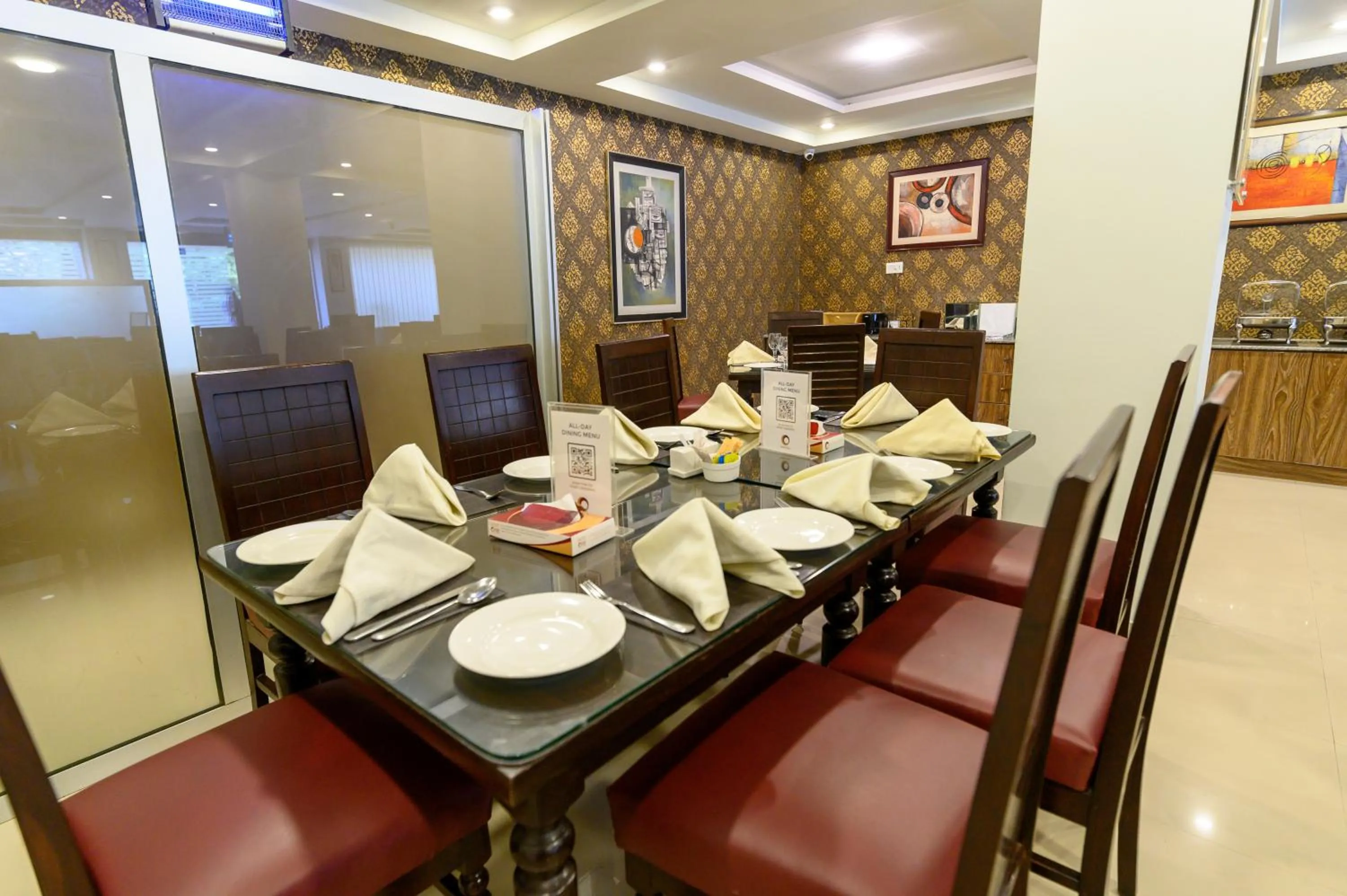 Restaurant/places to eat in Hotel One Jinnah, Islamabad