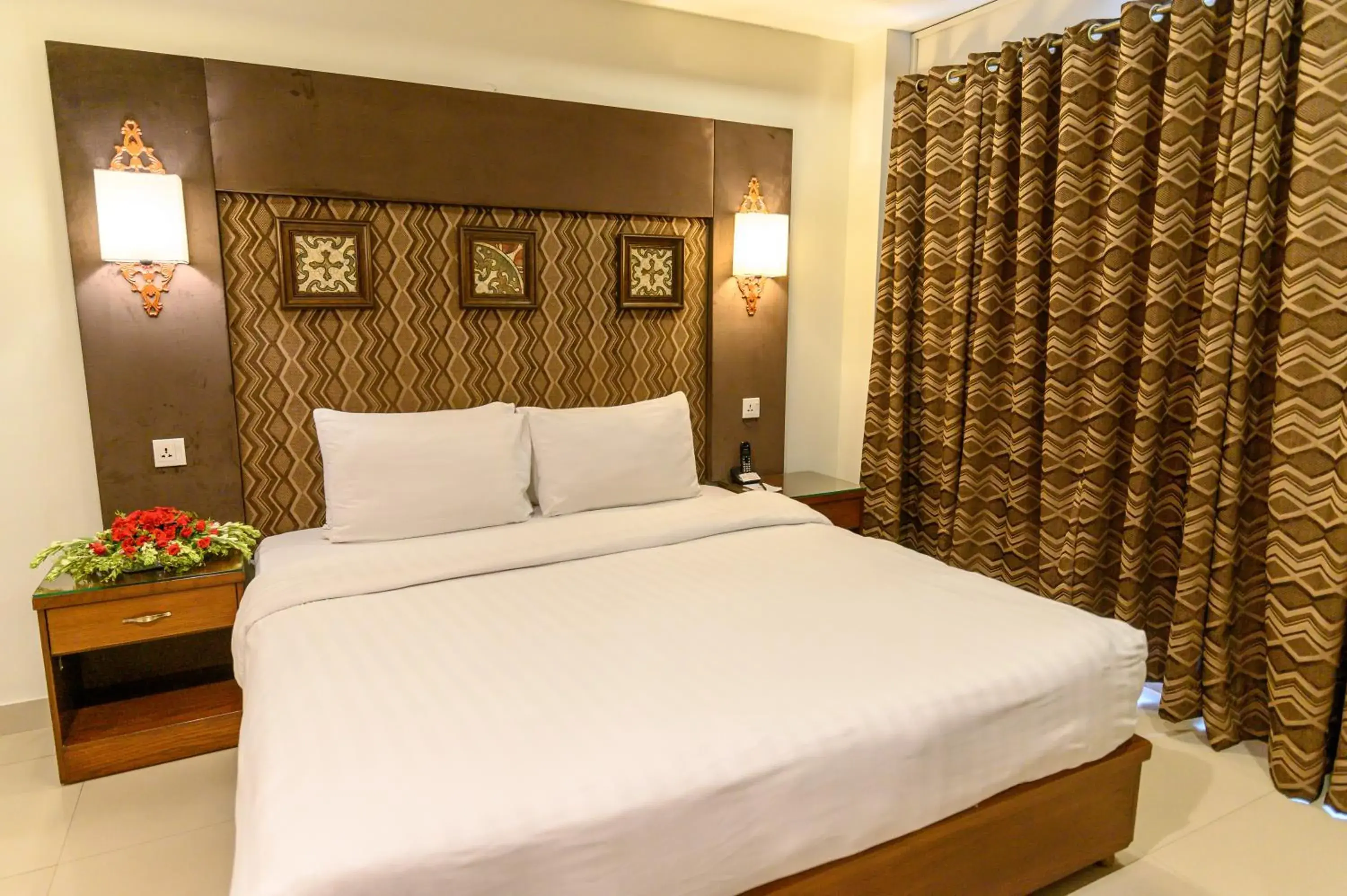 Deluxe Double Room in Hotel One Jinnah, Islamabad Deluxe Double Room in Hotel One Jinnah, Islamabad