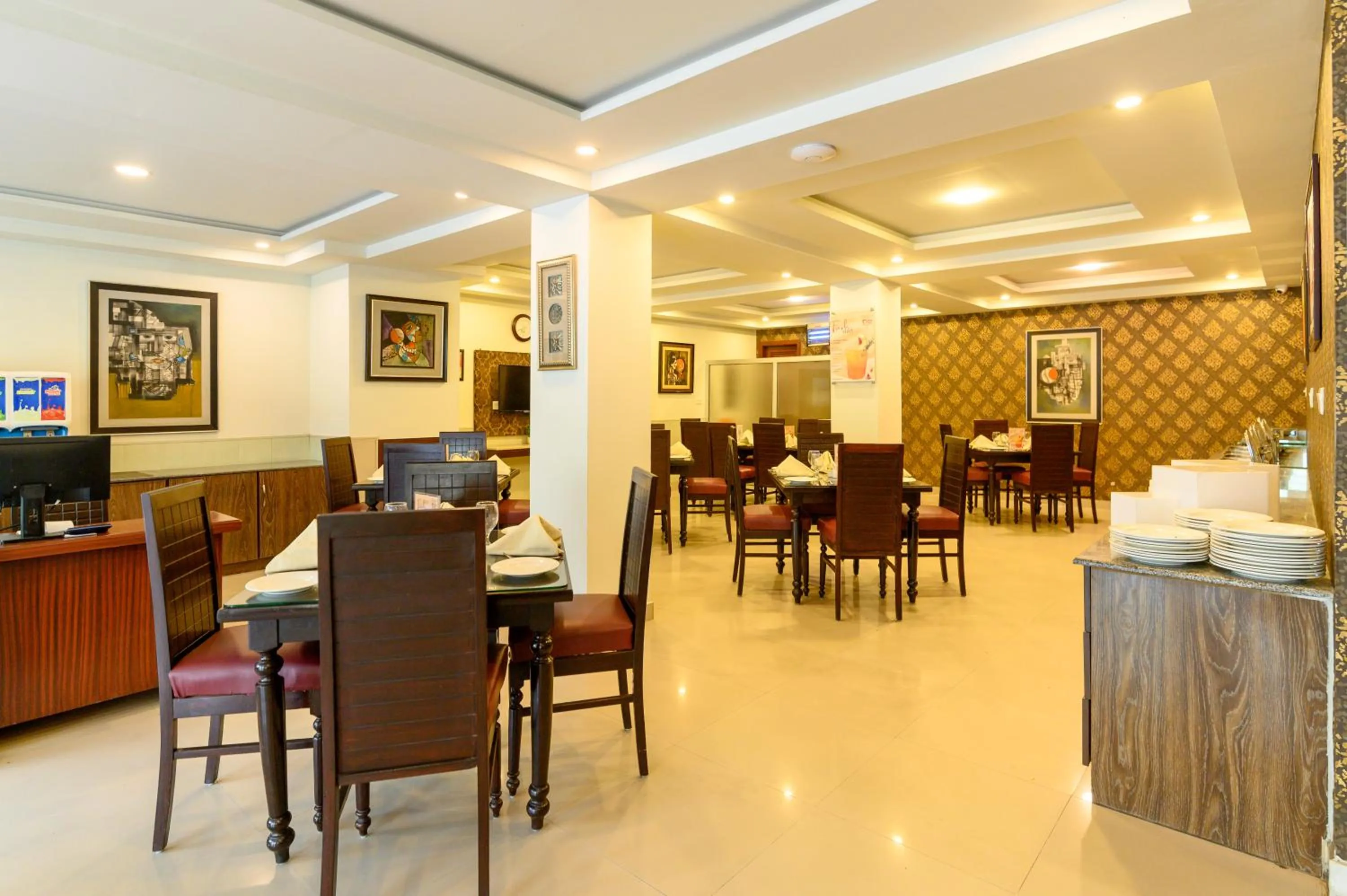 Restaurant/places to eat in Hotel One Jinnah, Islamabad
