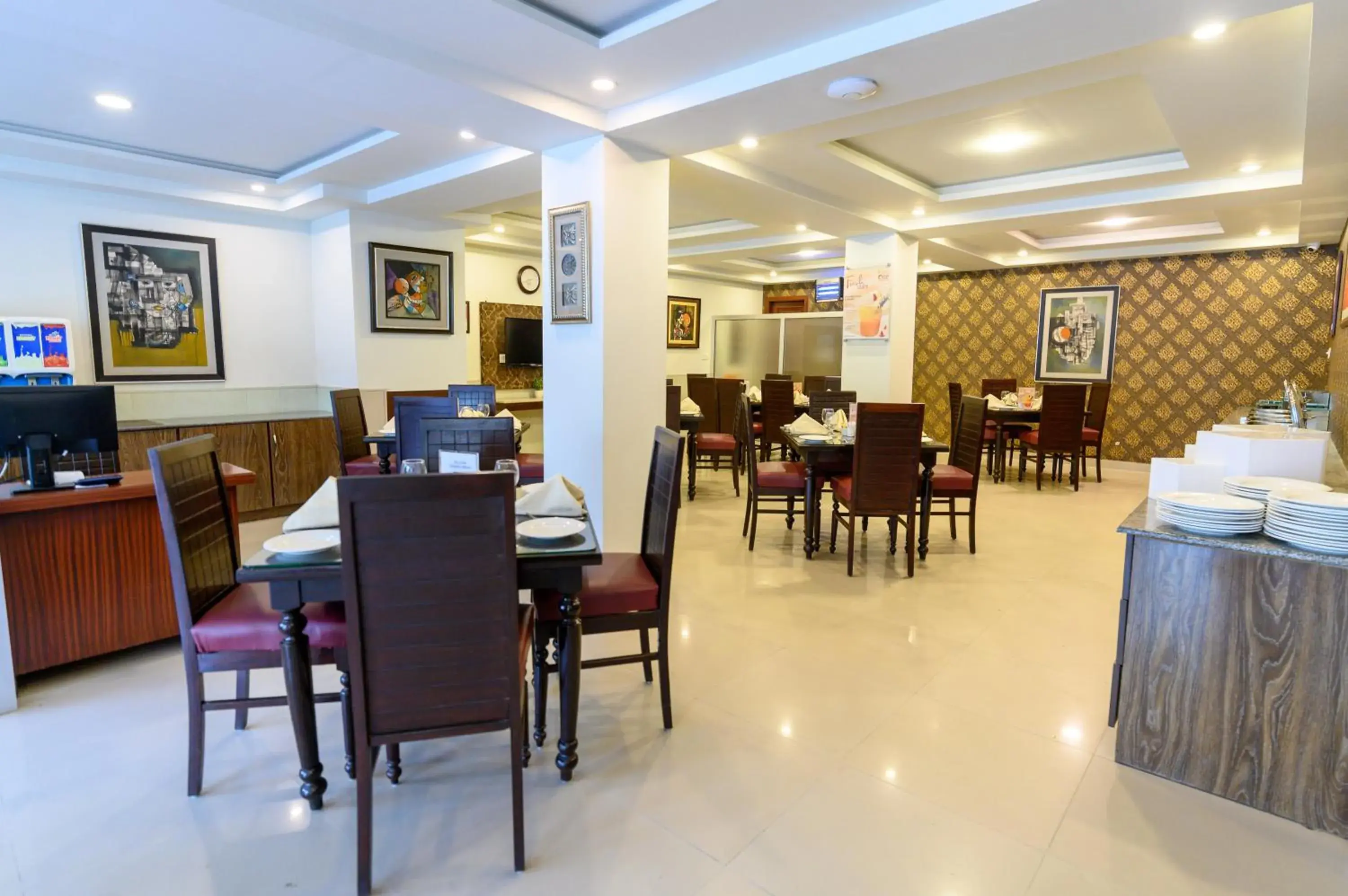 Restaurant/places to eat in Hotel One Jinnah, Islamabad Restaurant/places to eat in Hotel One Jinnah, Islamabad